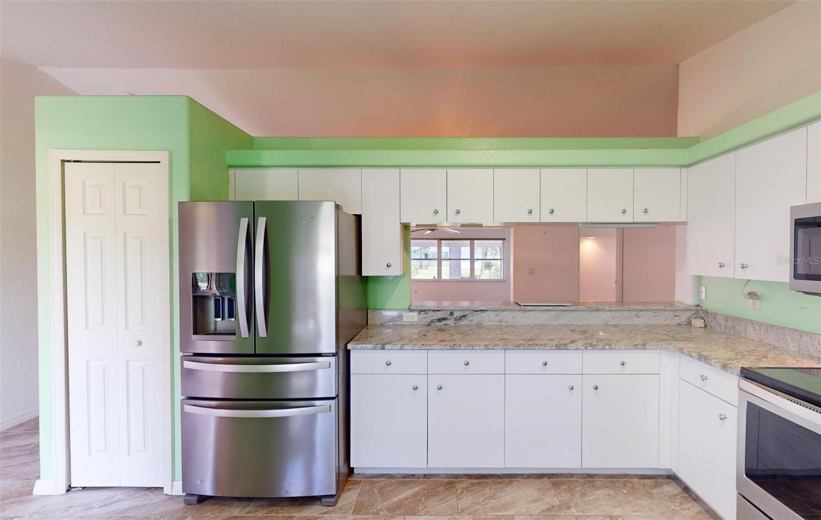 Image 11 of 38 For 1351 Washington Drive