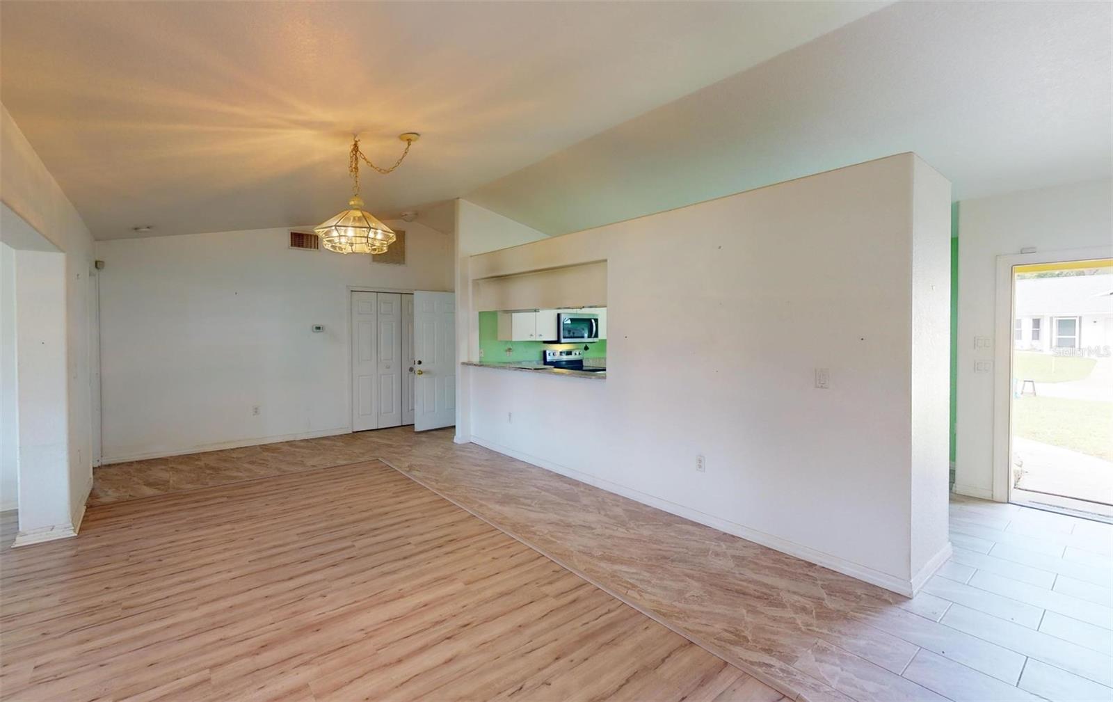 Image 2 of 38 For 1351 Washington Drive