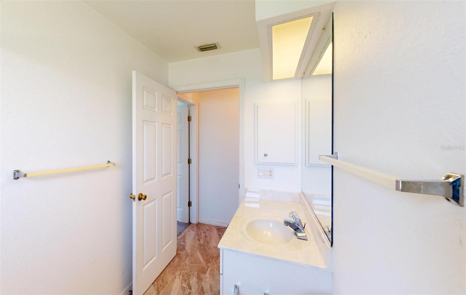 Image 31 of 38 For 1351 Washington Drive