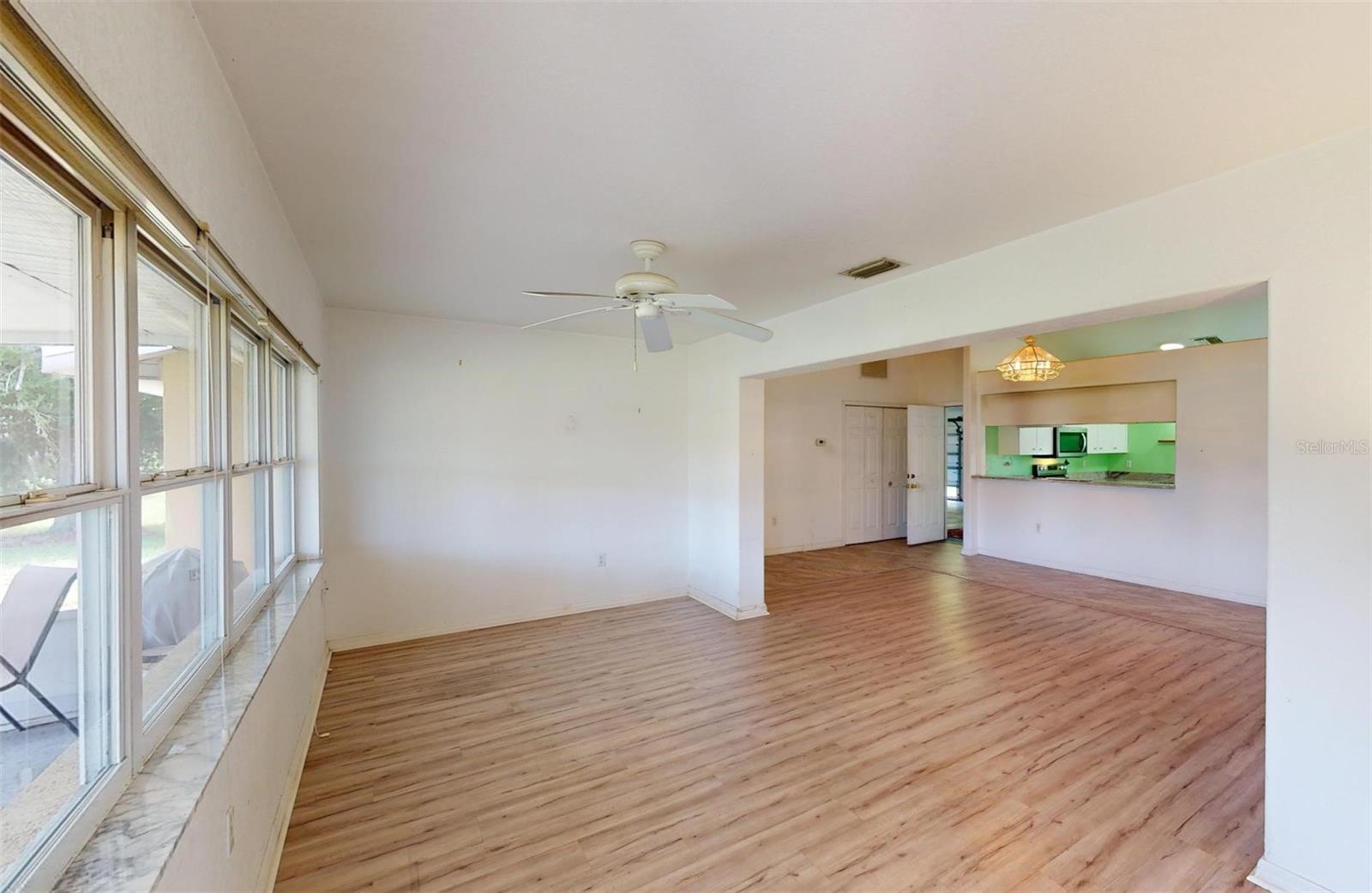 Image 6 of 38 For 1351 Washington Drive