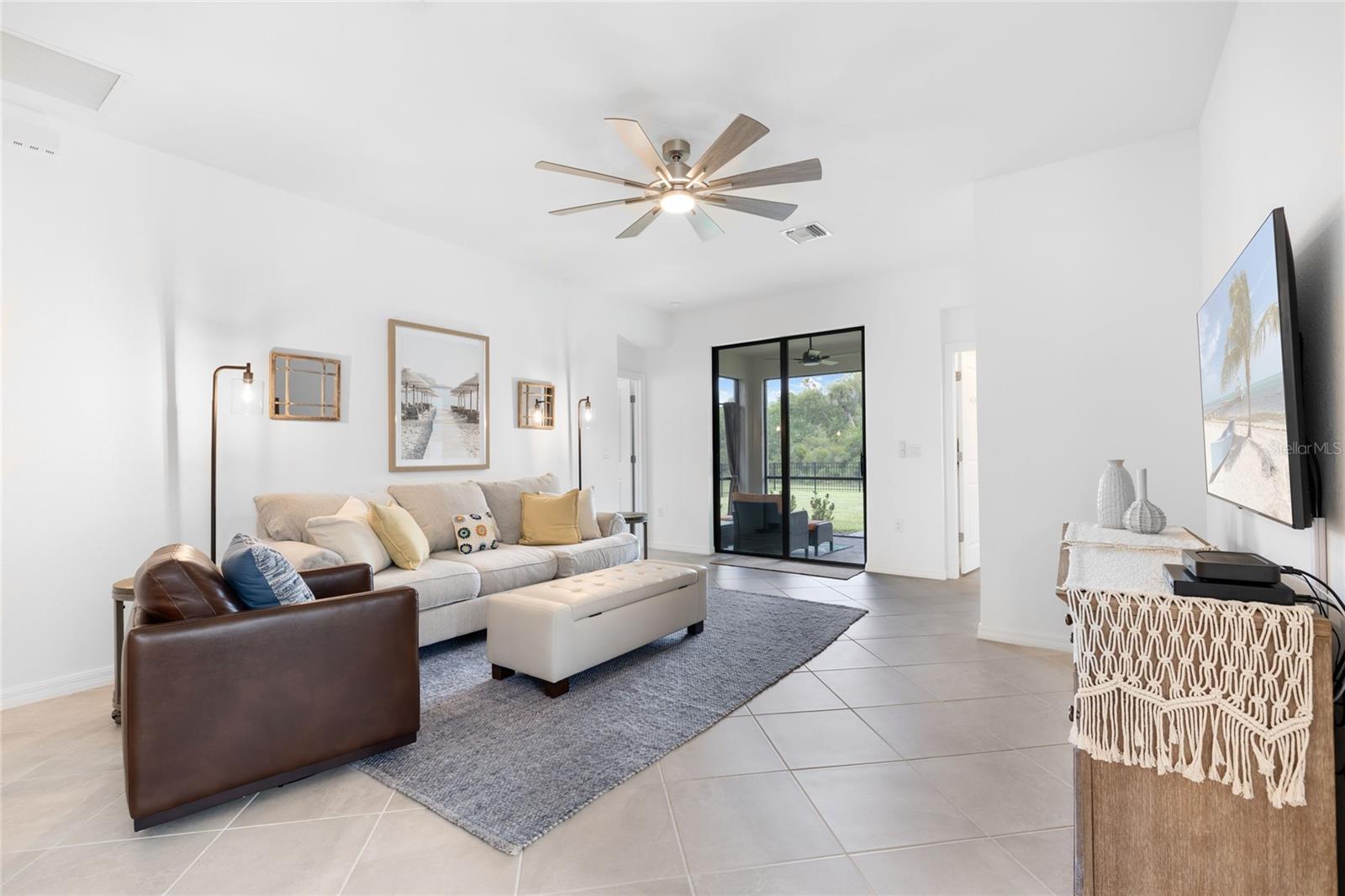 Image 7 of 35 For 1734 Saddlewood Circle