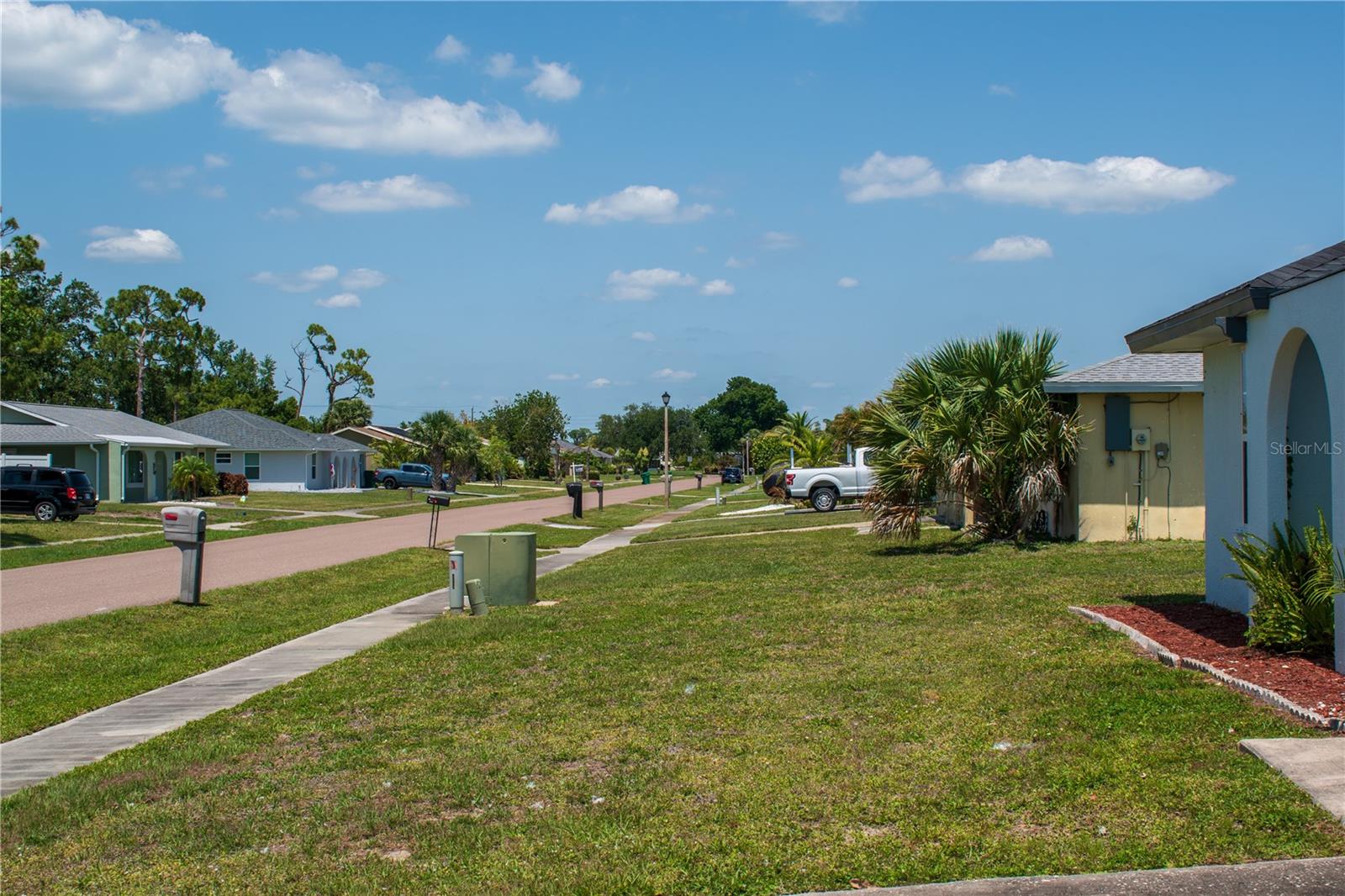 Image 62 of 75 For 2271 Alton Road