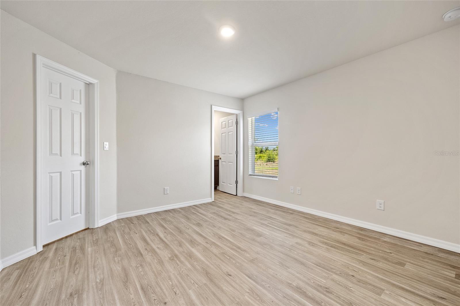 Image 11 of 44 For 27237 Partin Drive