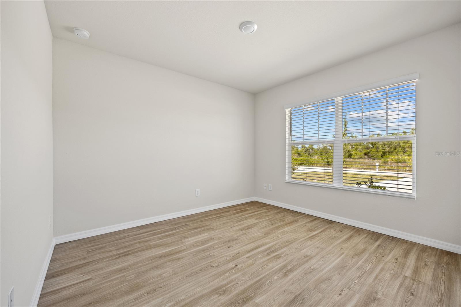 Image 15 of 44 For 27237 Partin Drive