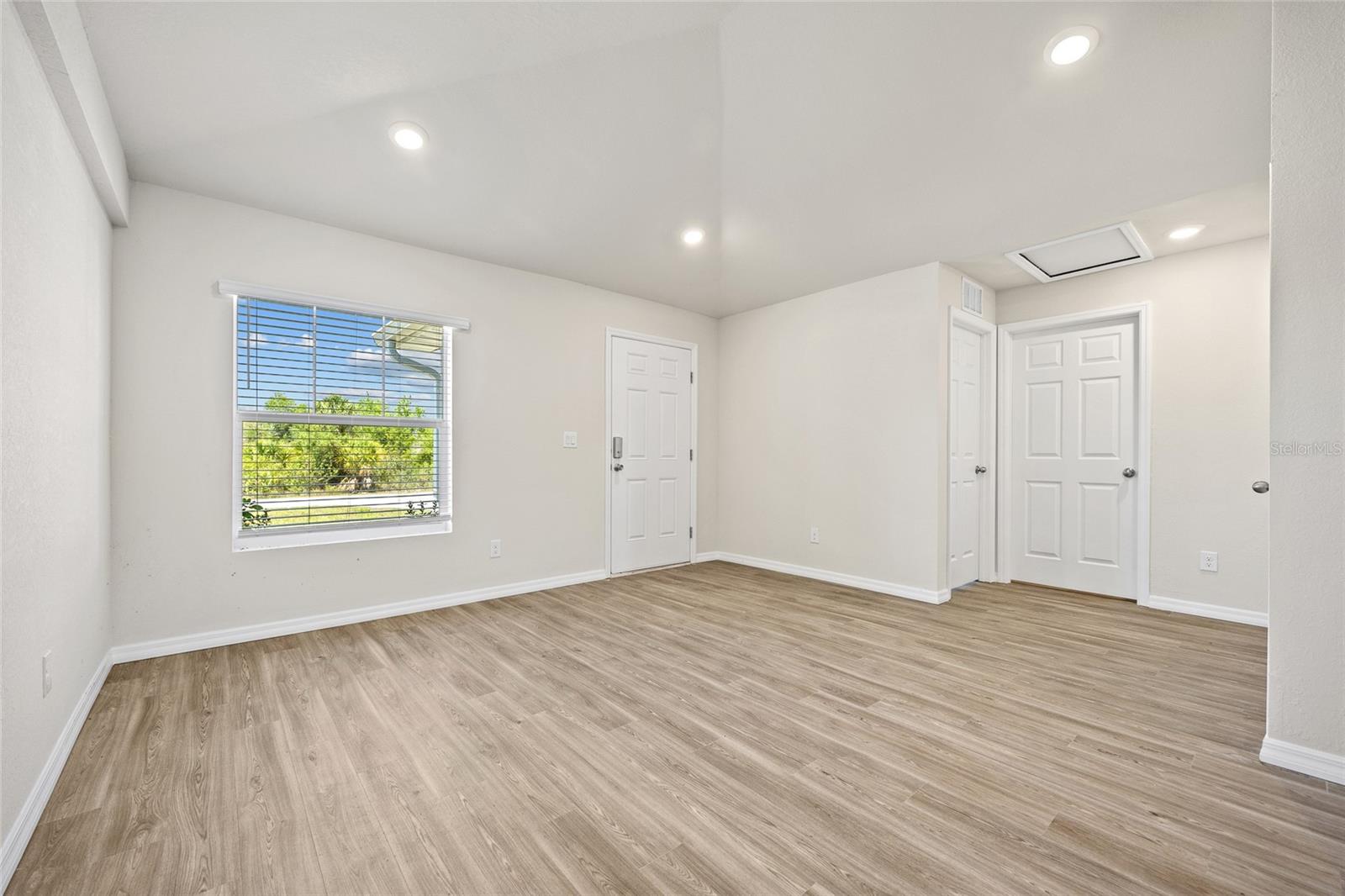 Image 21 of 44 For 27237 Partin Drive