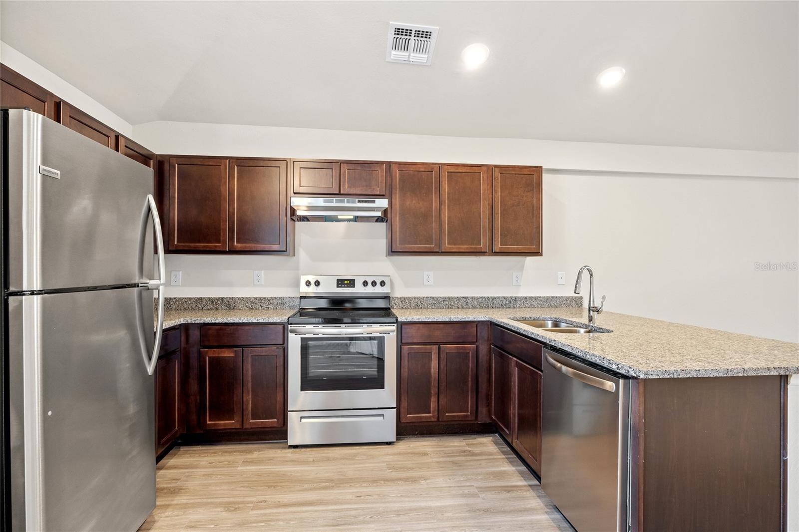 Image 23 of 44 For 27237 Partin Drive