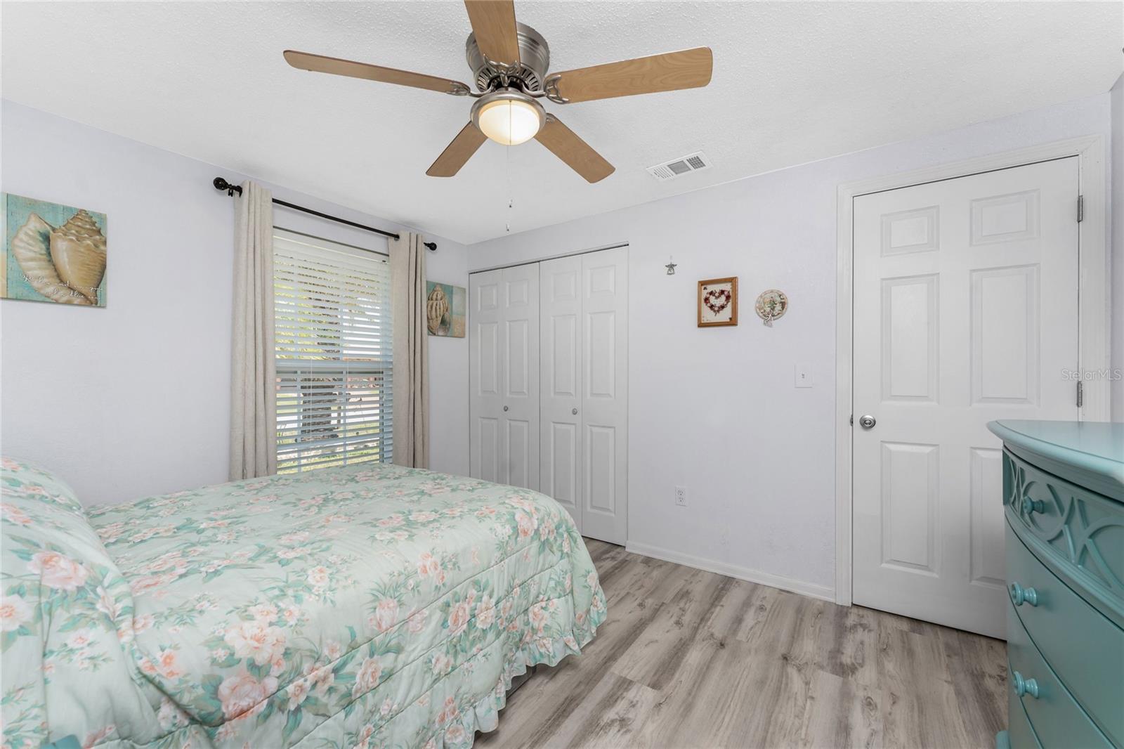 Image 17 of 47 For 4089 Yucatan Circle