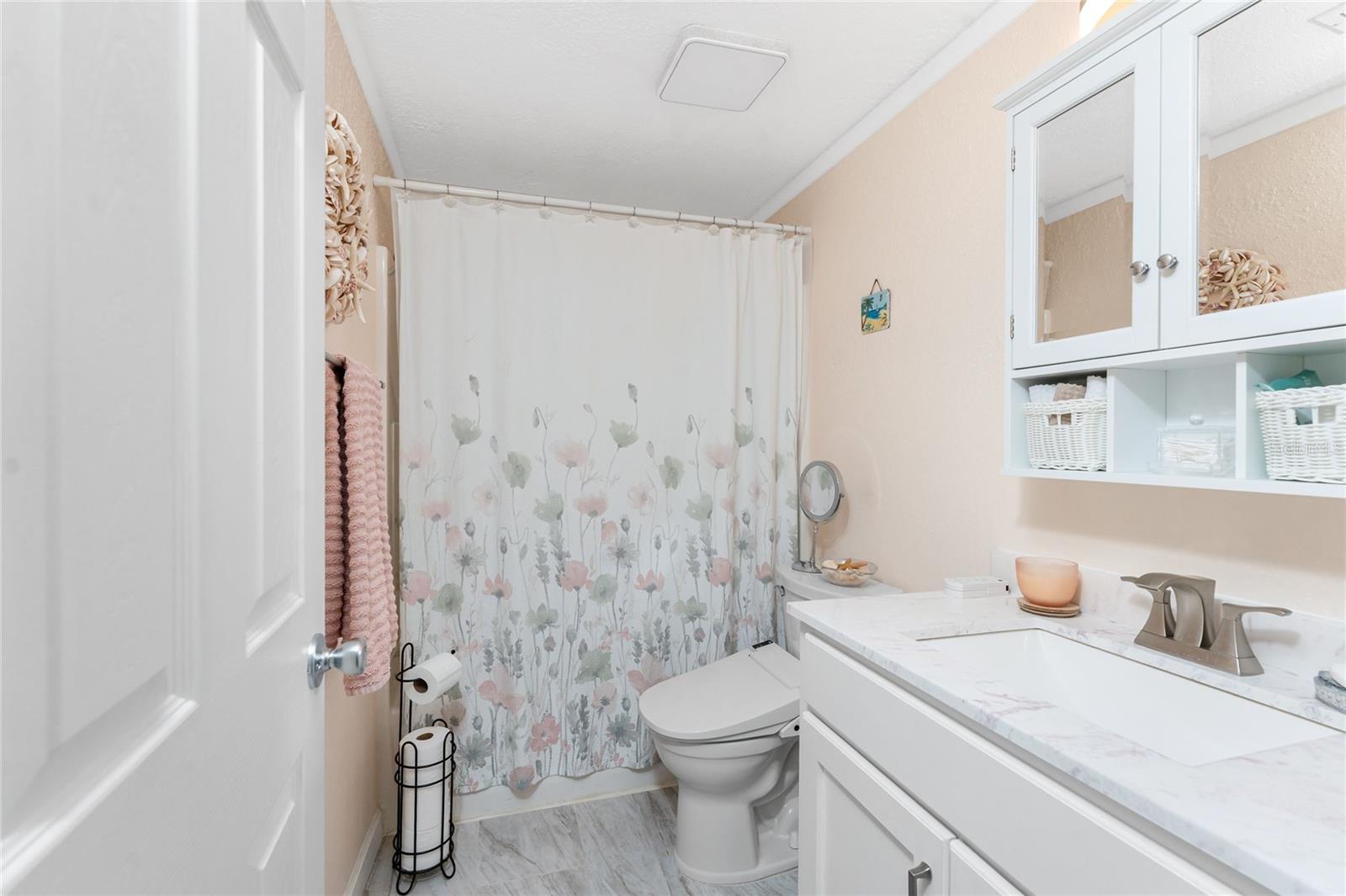 Image 18 of 47 For 4089 Yucatan Circle