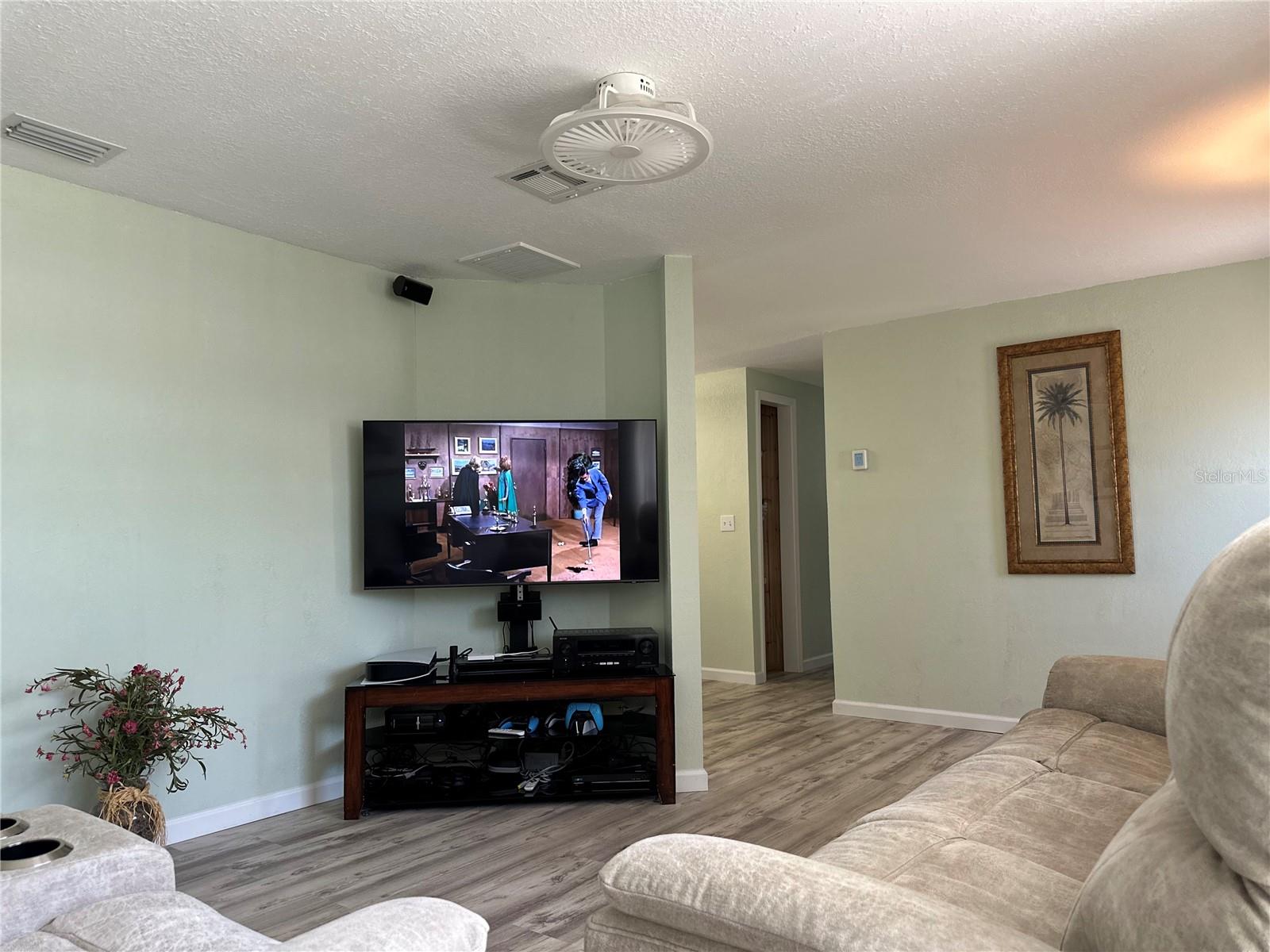 Image 2 of 47 For 4089 Yucatan Circle