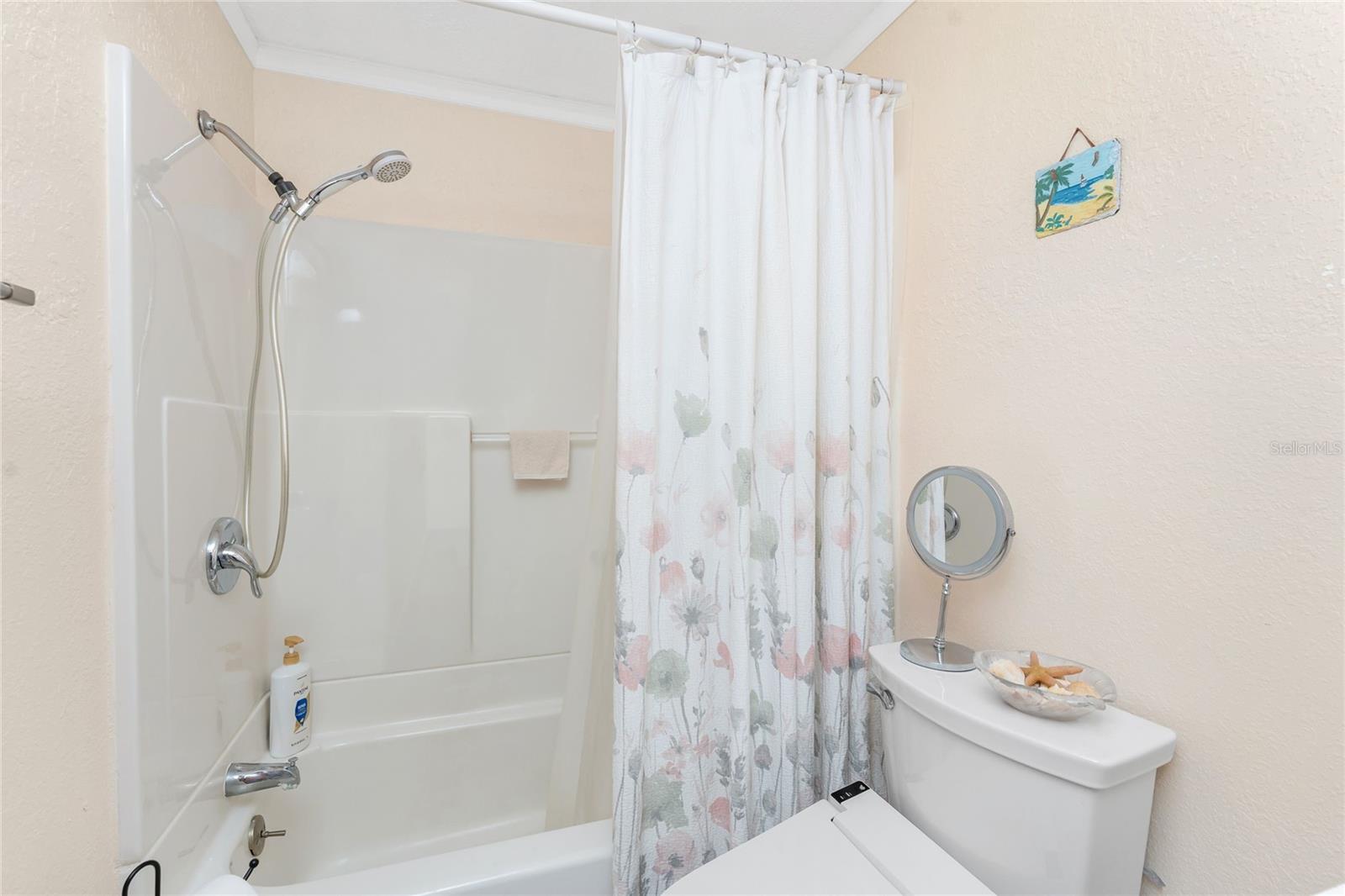 Image 23 of 47 For 4089 Yucatan Circle