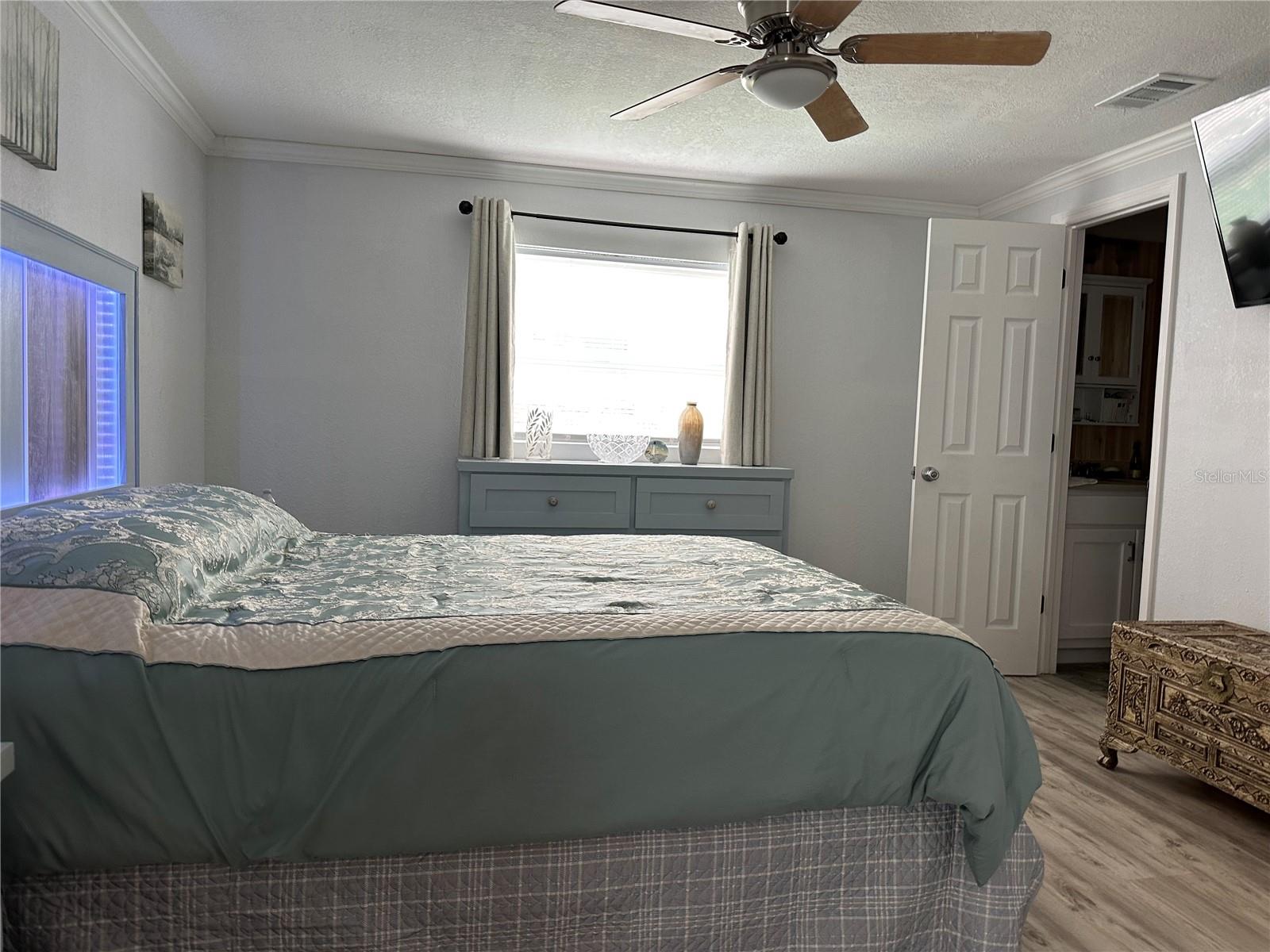 Image 25 of 47 For 4089 Yucatan Circle