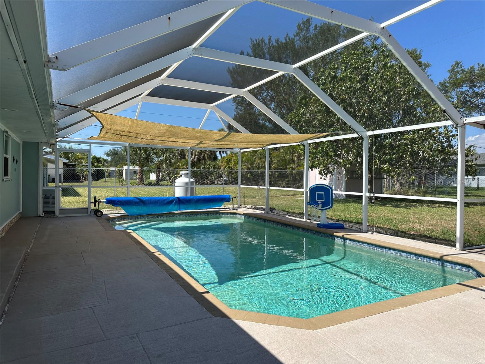 Image 35 of 47 For 4089 Yucatan Circle