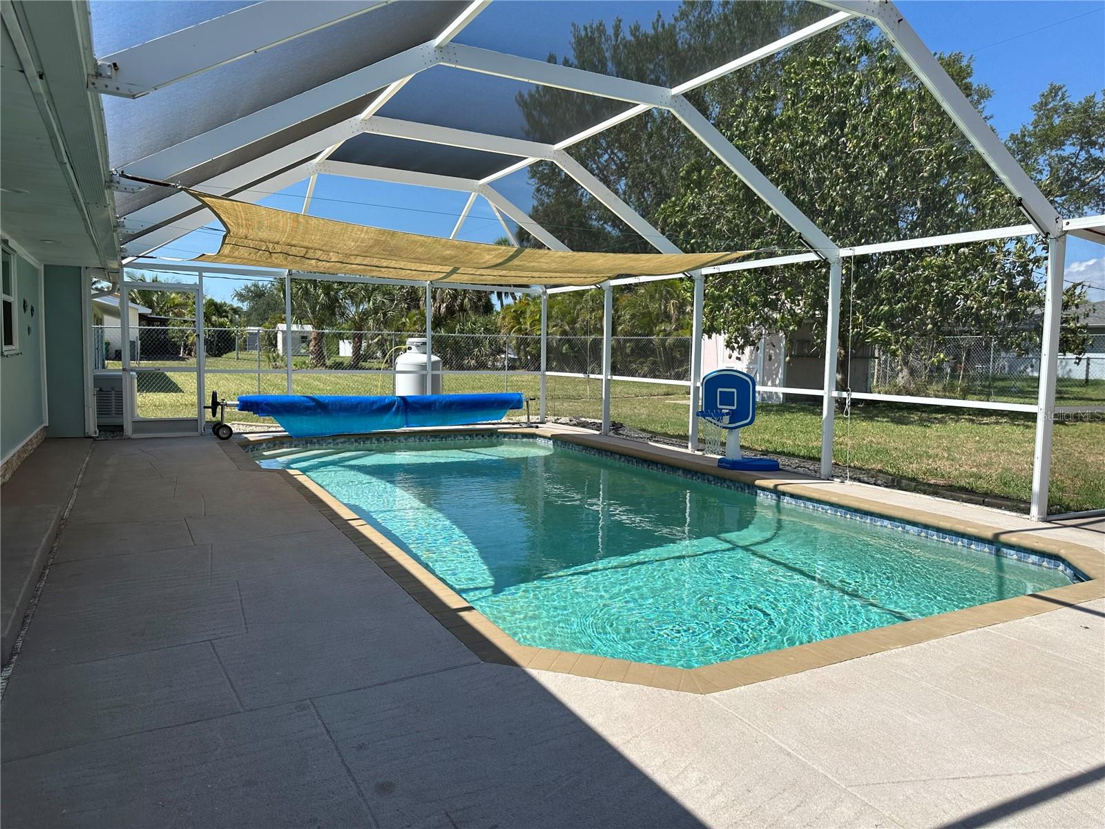 Image 4 of 47 For 4089 Yucatan Circle