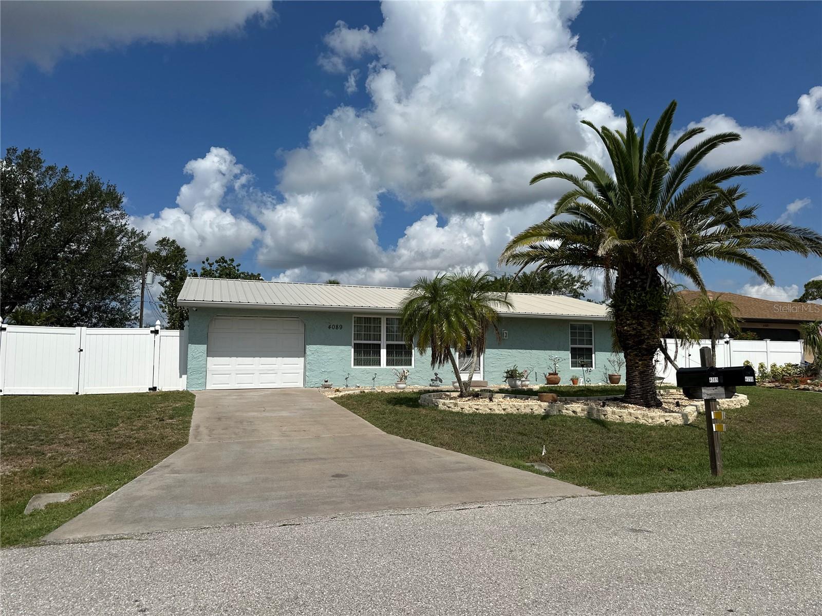 Image 42 of 47 For 4089 Yucatan Circle