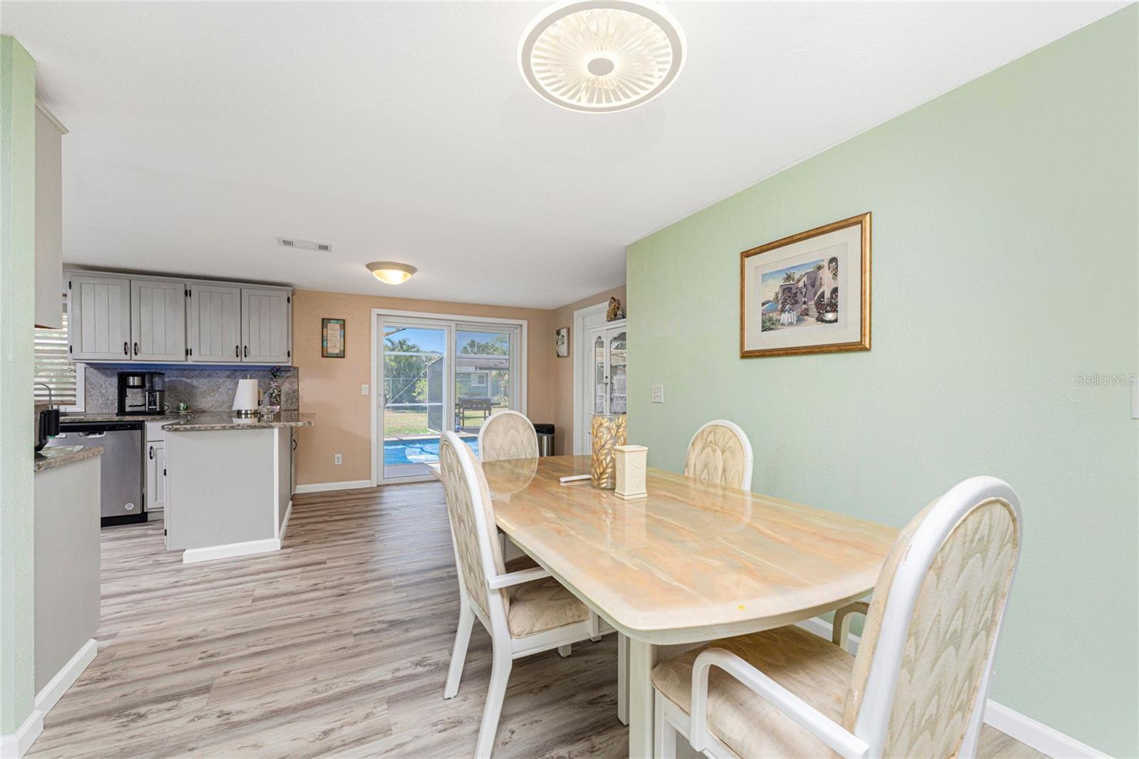 Image 5 of 47 For 4089 Yucatan Circle