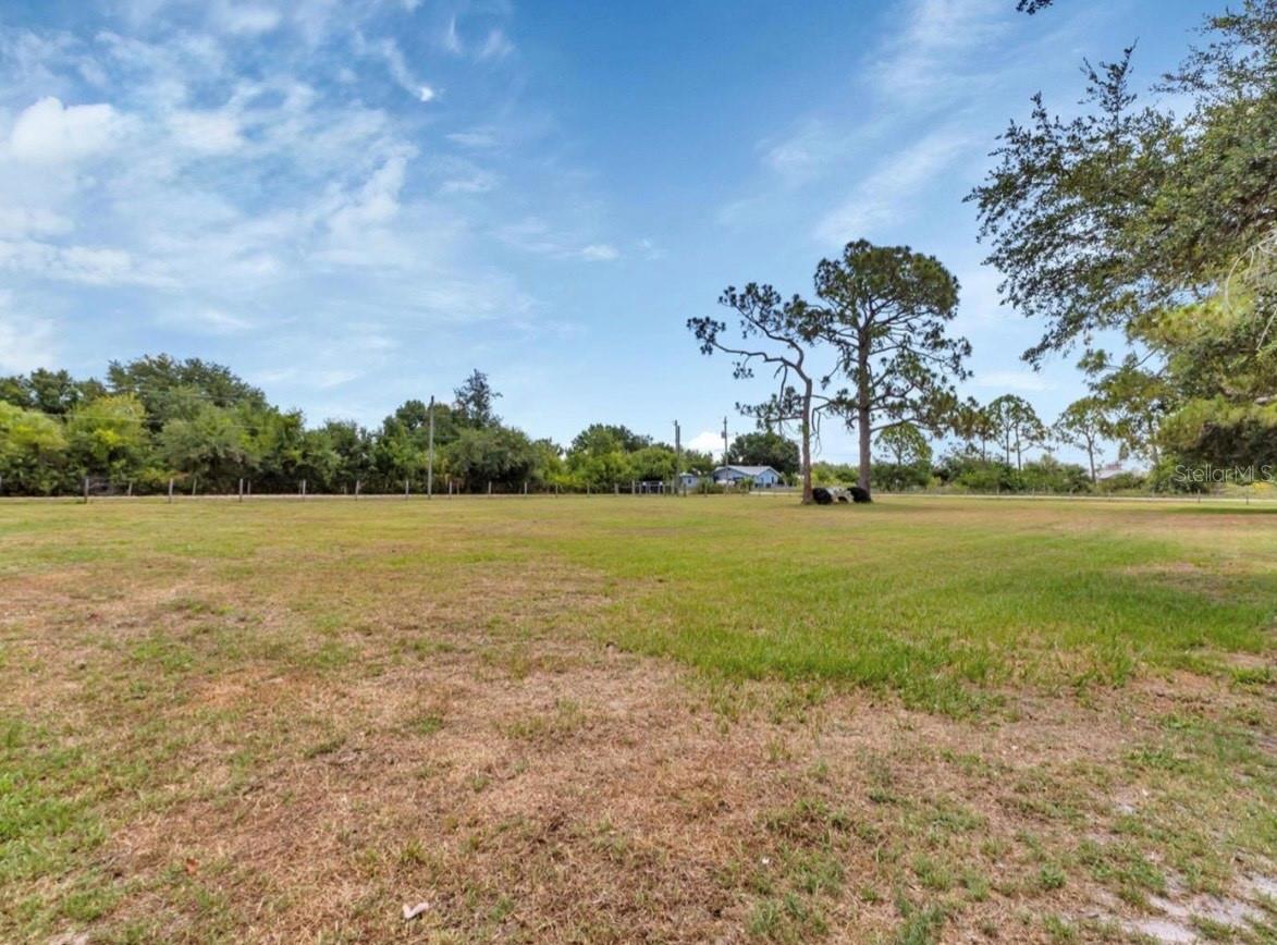 Image 23 of 41 For 6421 Grove Boulevard