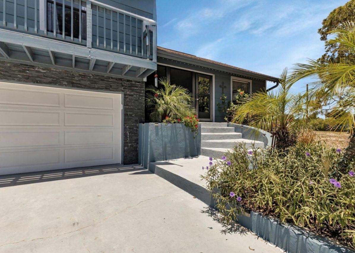 Image 3 of 41 For 6421 Grove Boulevard