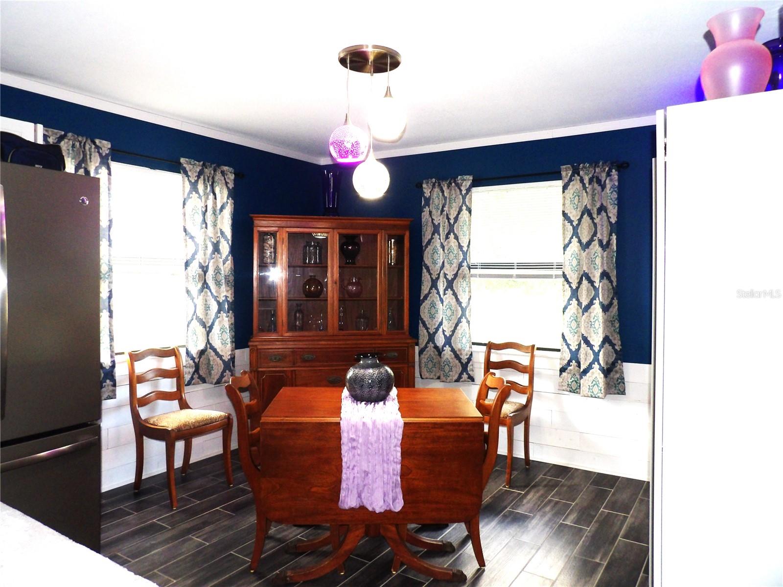 Image 32 of 41 For 6421 Grove Boulevard