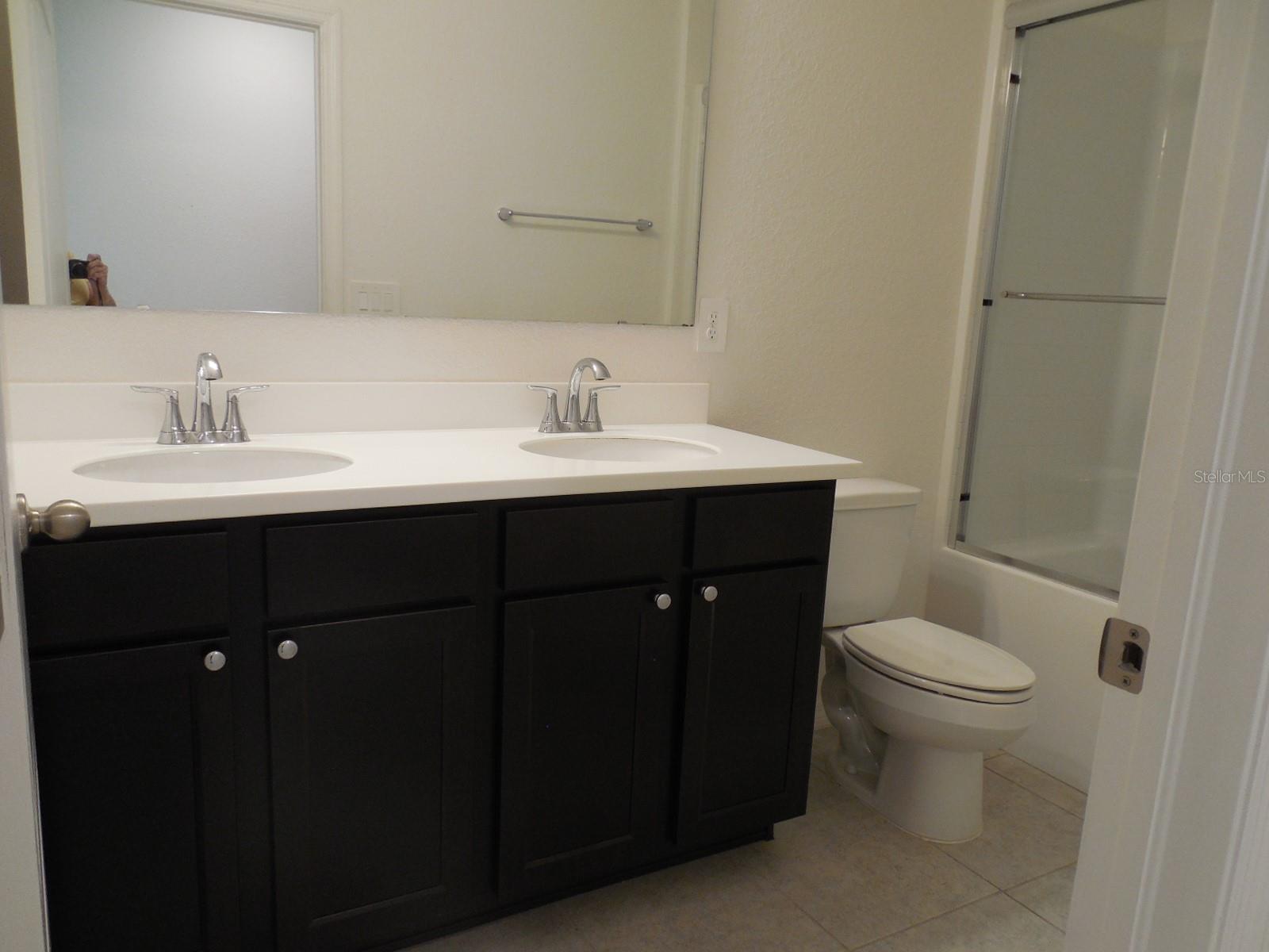 Image 14 of 25 For 4830 Cazes Avenue