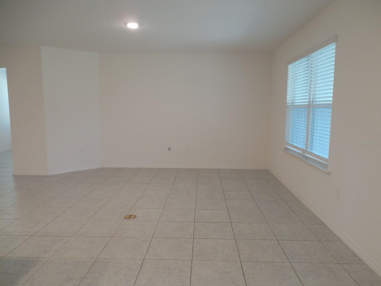 Image 4 of 25 For 4830 Cazes Avenue