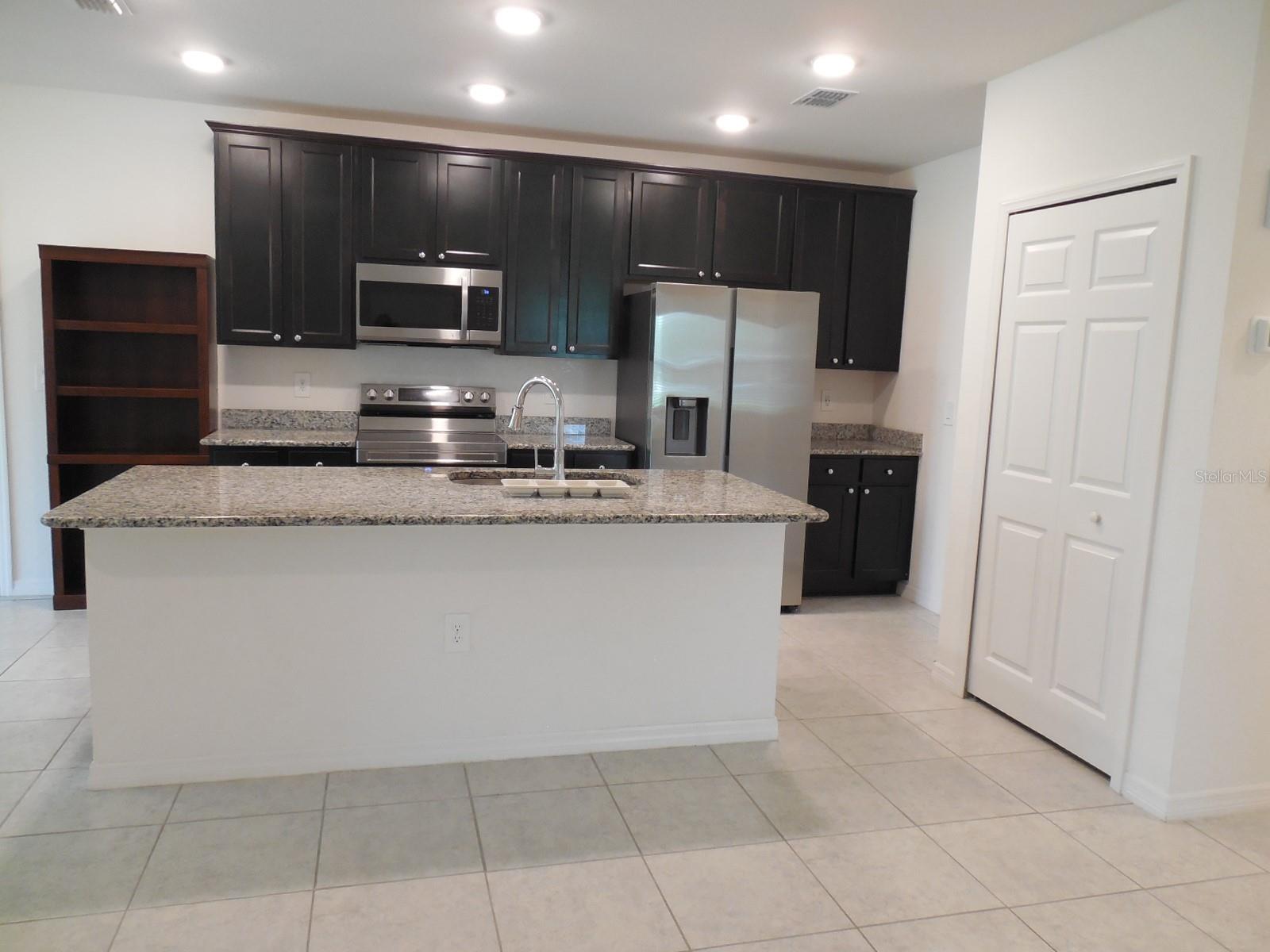 Image 6 of 25 For 4830 Cazes Avenue