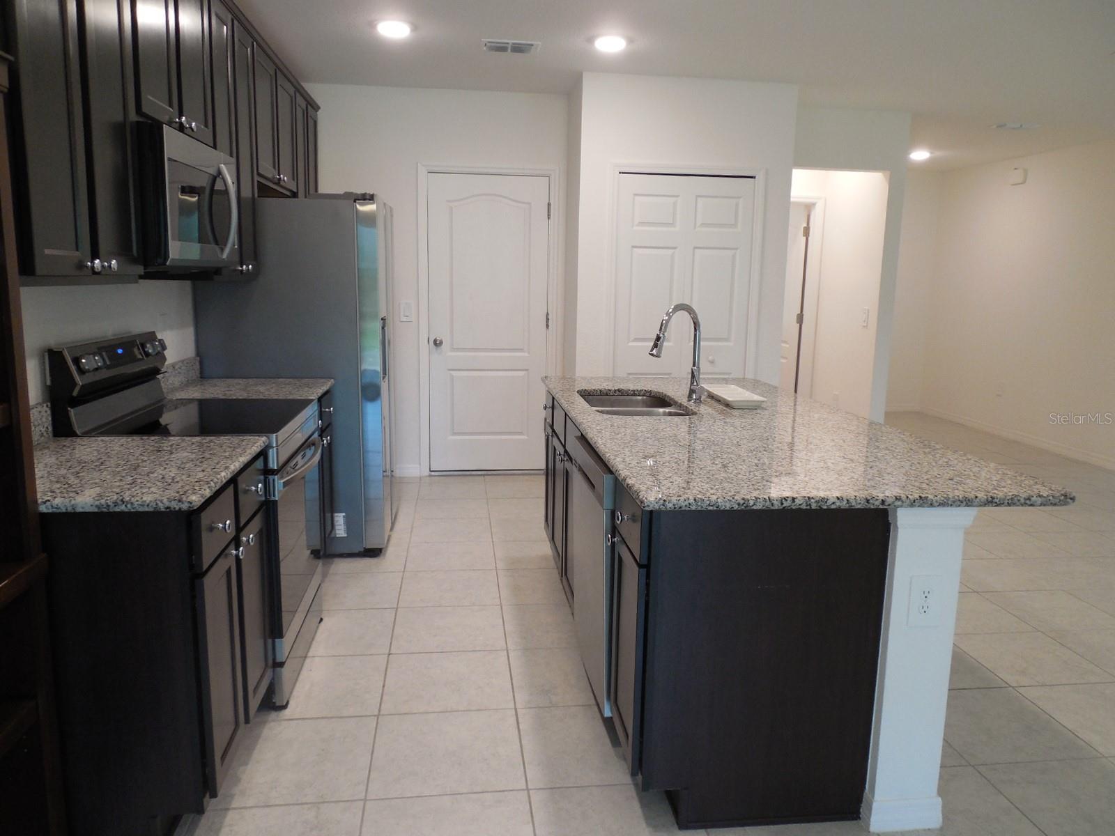 Image 7 of 25 For 4830 Cazes Avenue