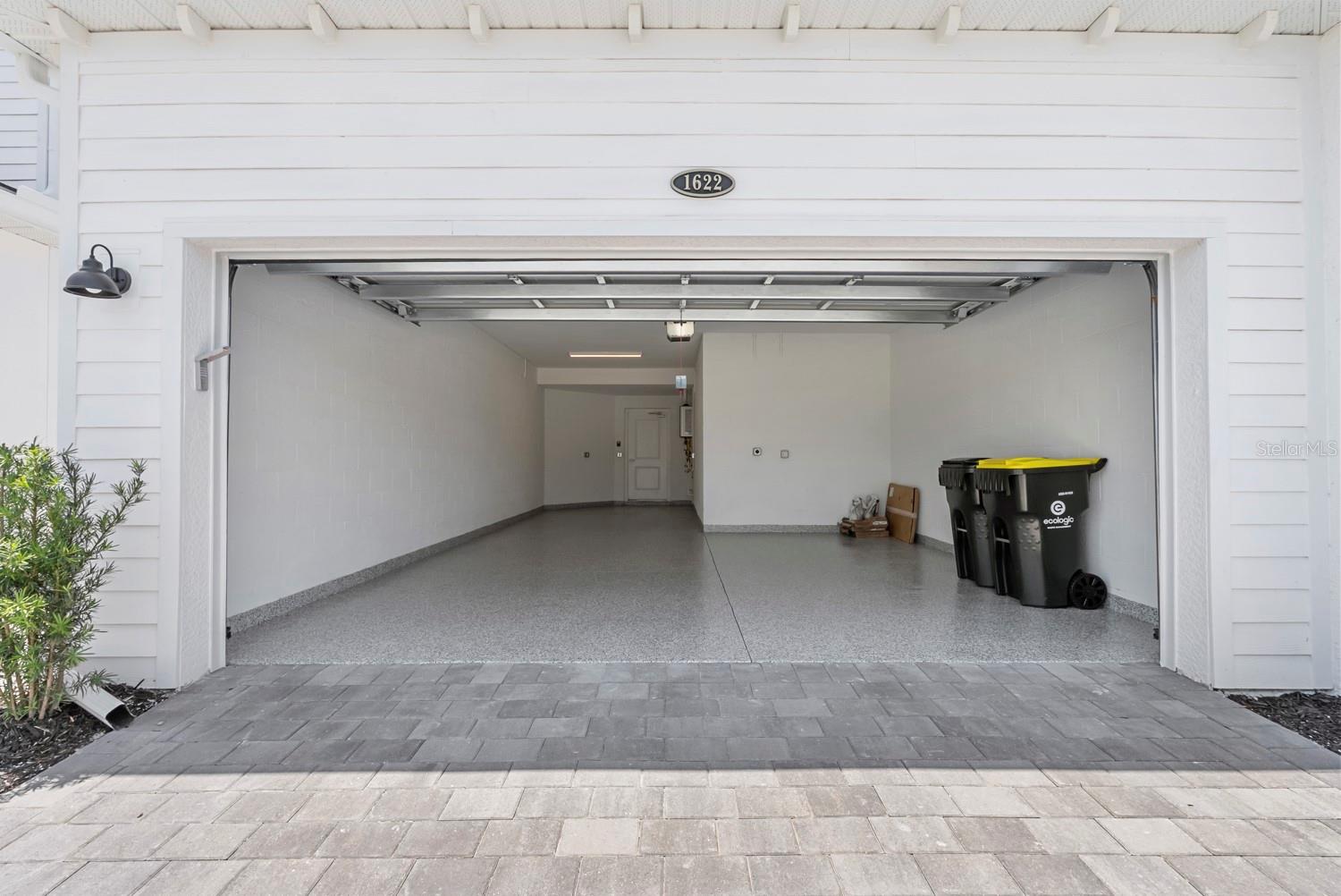 Image 30 of 41 For 15182 Bluffton Lane 1622