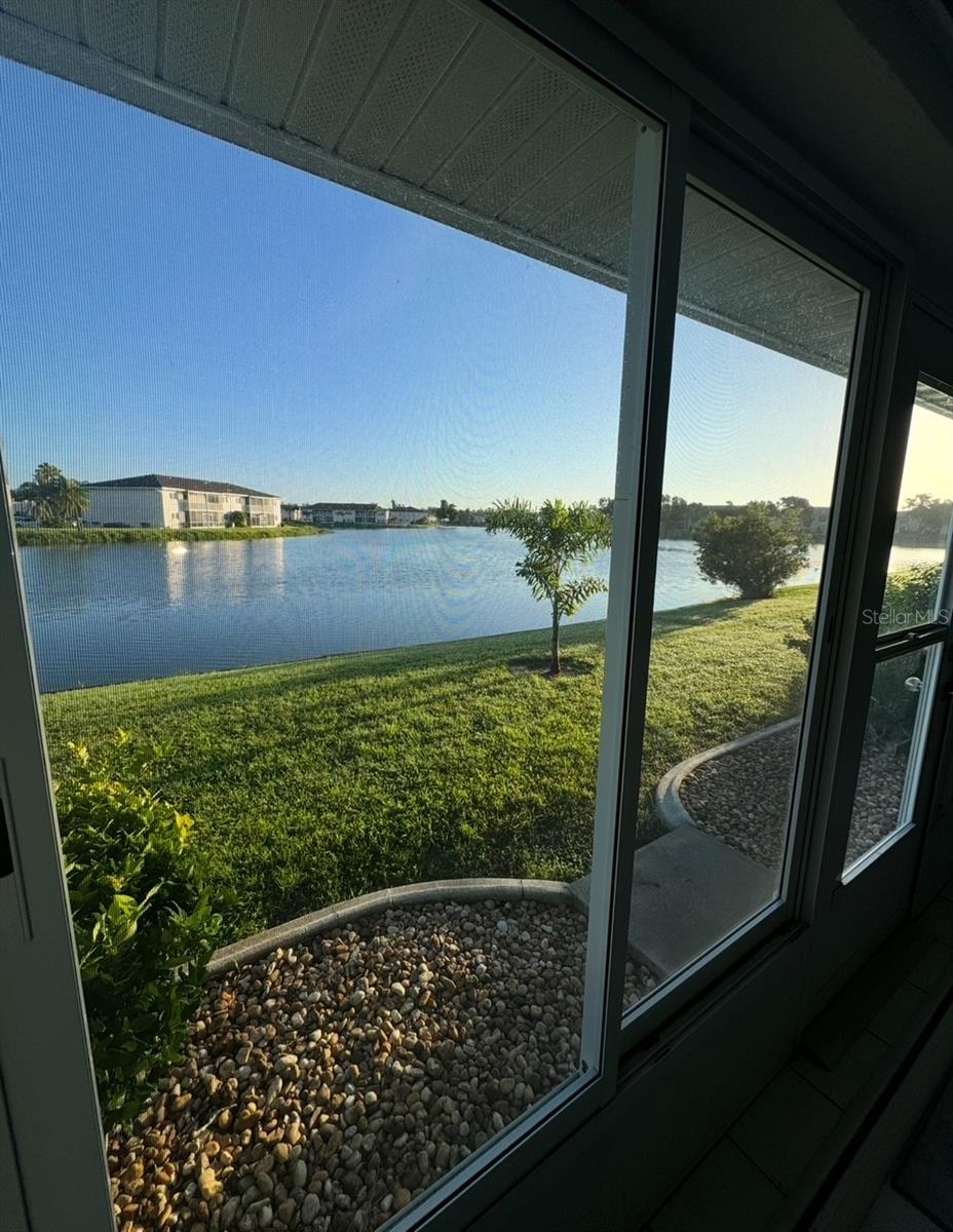 Image 27 of 32 For 12454 Kingsway Circle 202