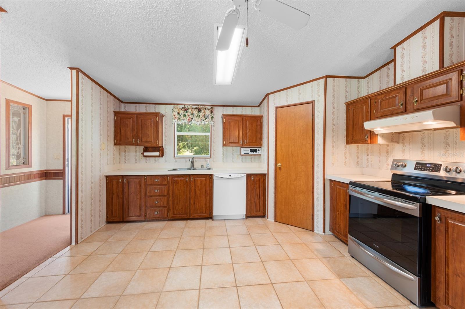 Image 12 of 56 For 40181 Little Farm Road
