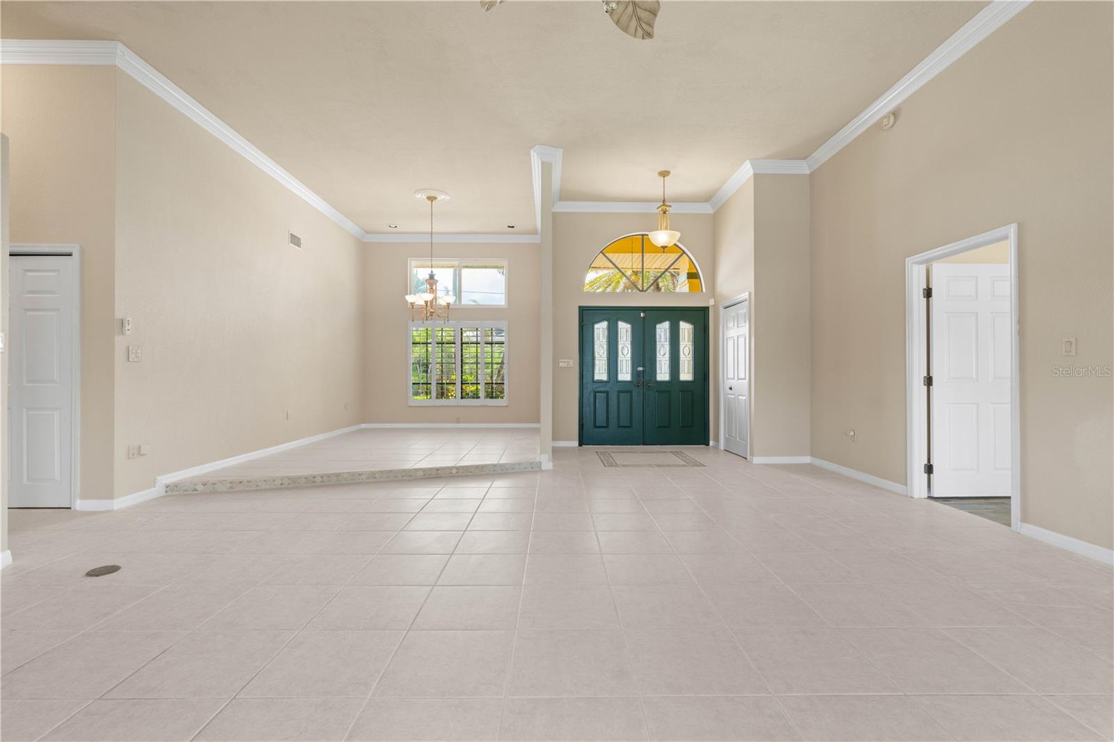 Image 15 of 65 For 5023 Key Largo Drive