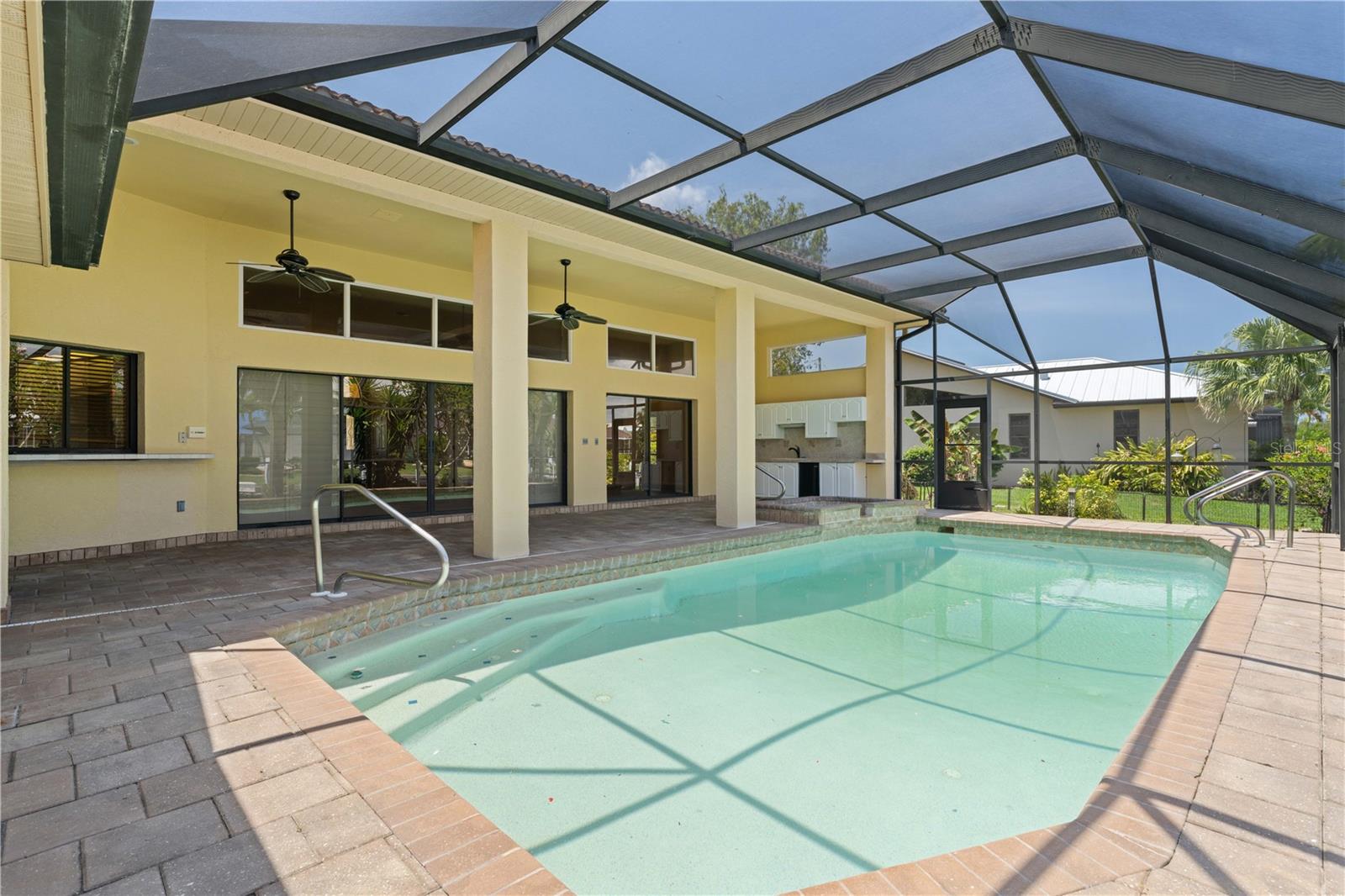 Image 53 of 65 For 5023 Key Largo Drive