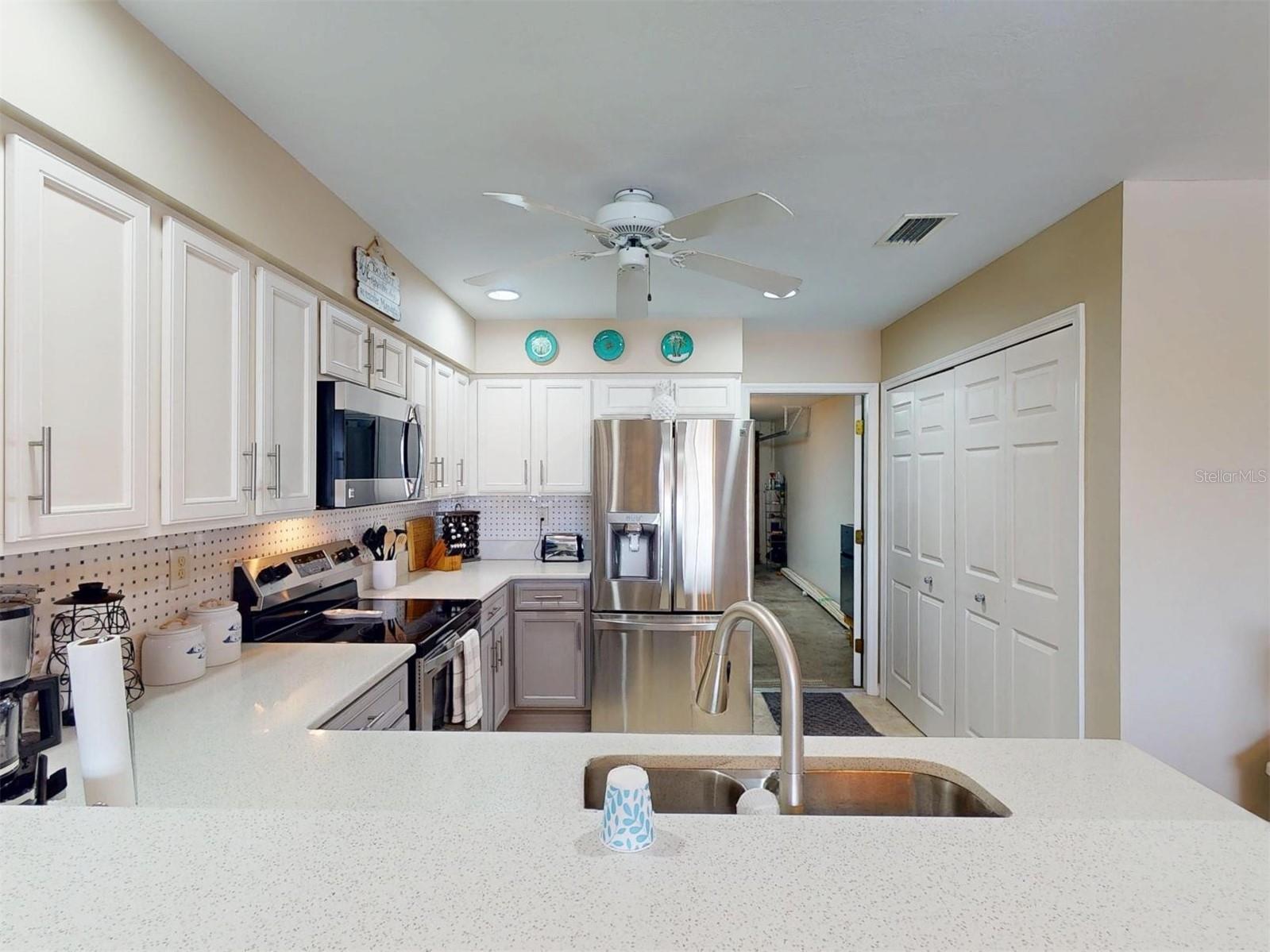 Image 16 of 62 For 26333 Nadir Road 111