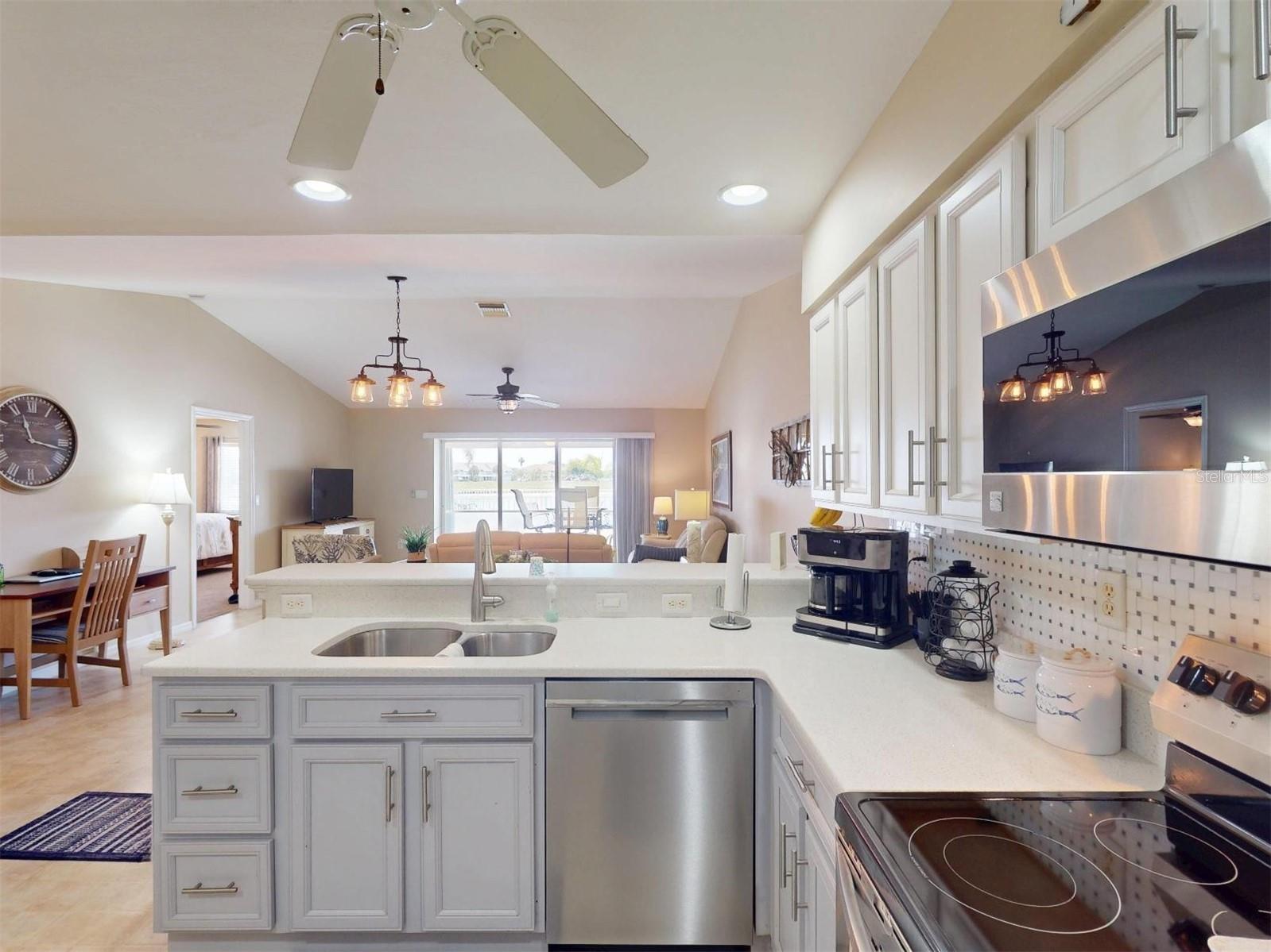 Image 18 of 62 For 26333 Nadir Road 111
