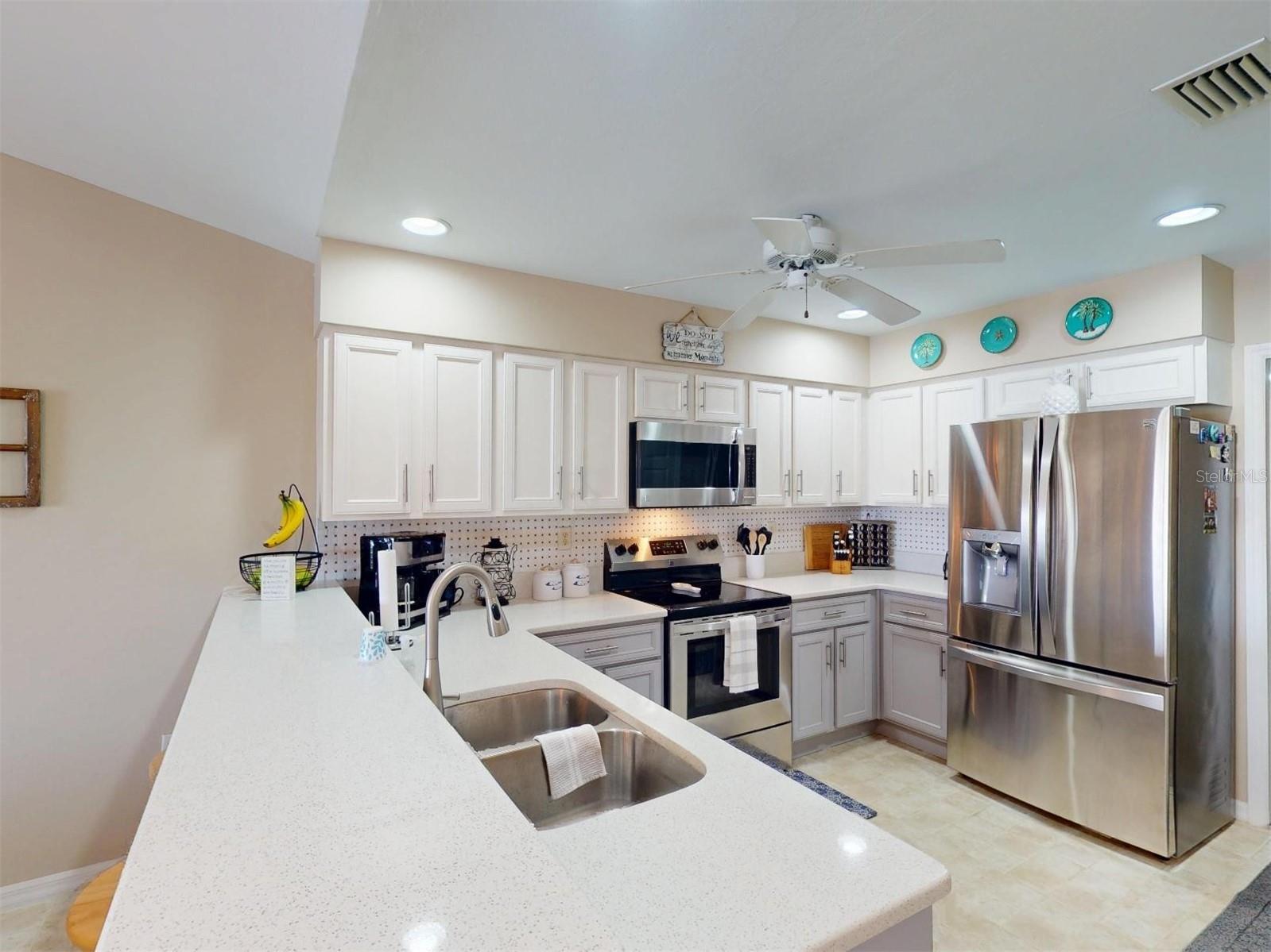 Image 22 of 62 For 26333 Nadir Road 111