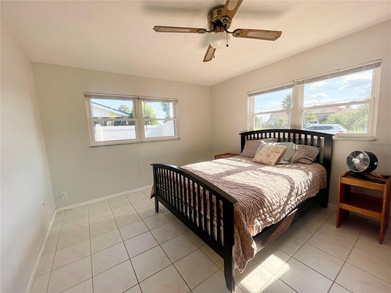 Image 11 of 21 For 3122 Scranton Street