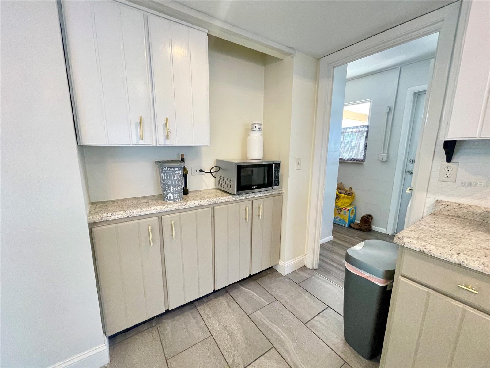 Image 21 of 21 For 3122 Scranton Street