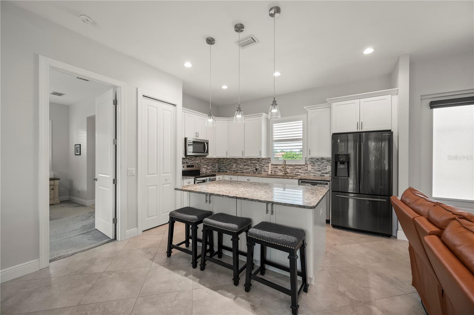 Image 17 of 57 For 3302 Palm Drive