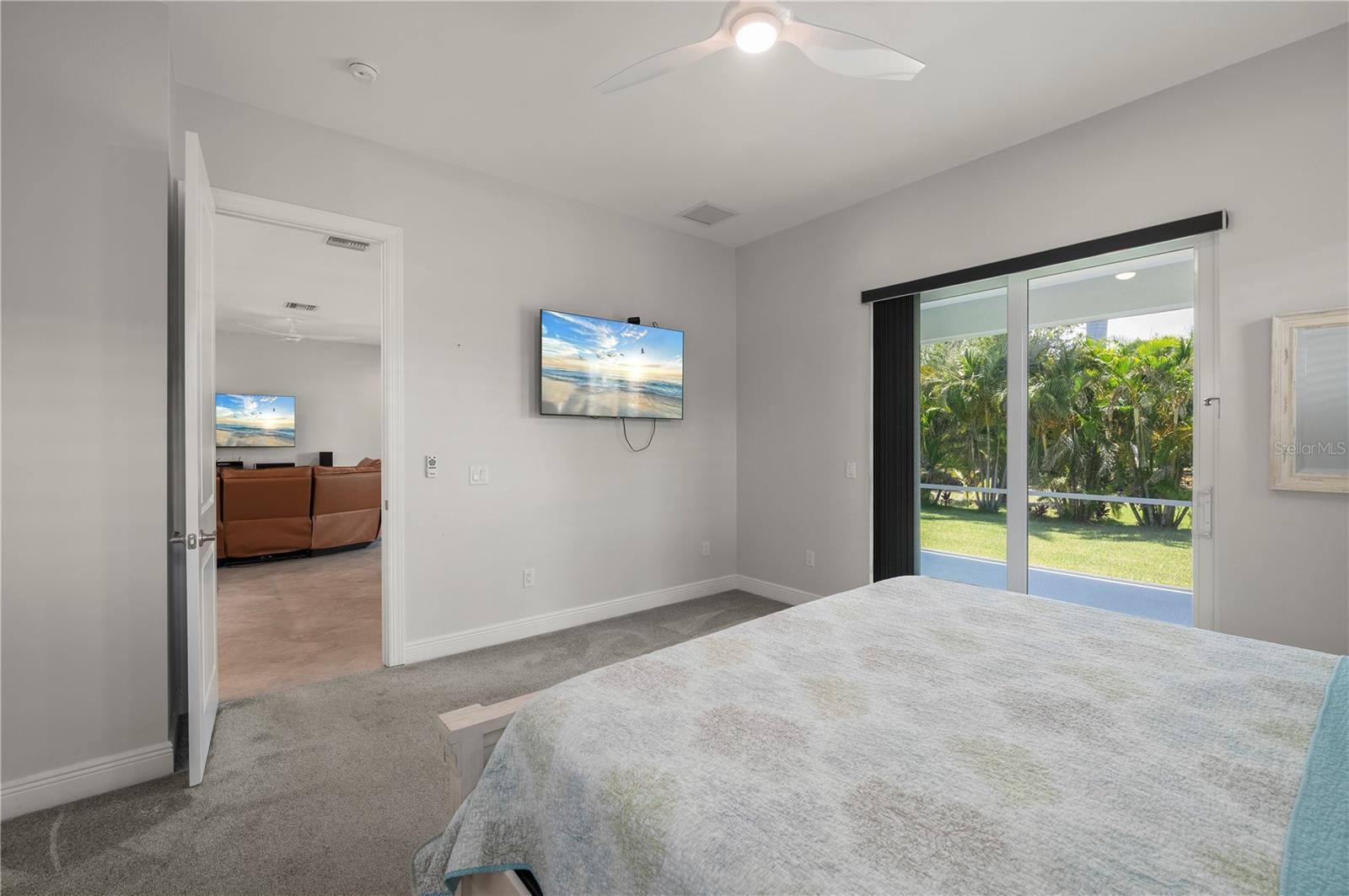 Image 24 of 57 For 3302 Palm Drive