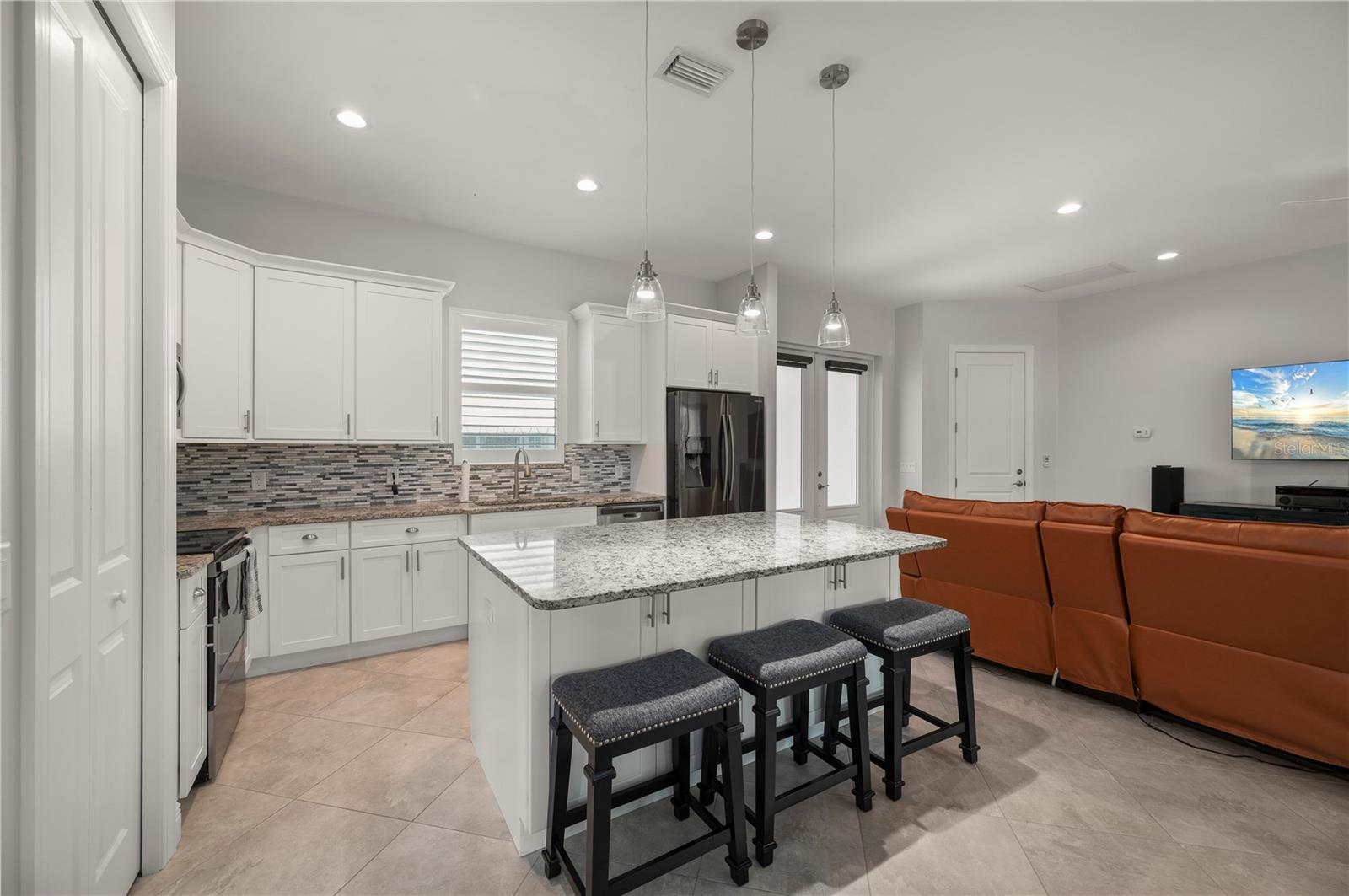 Image 3 of 57 For 3302 Palm Drive