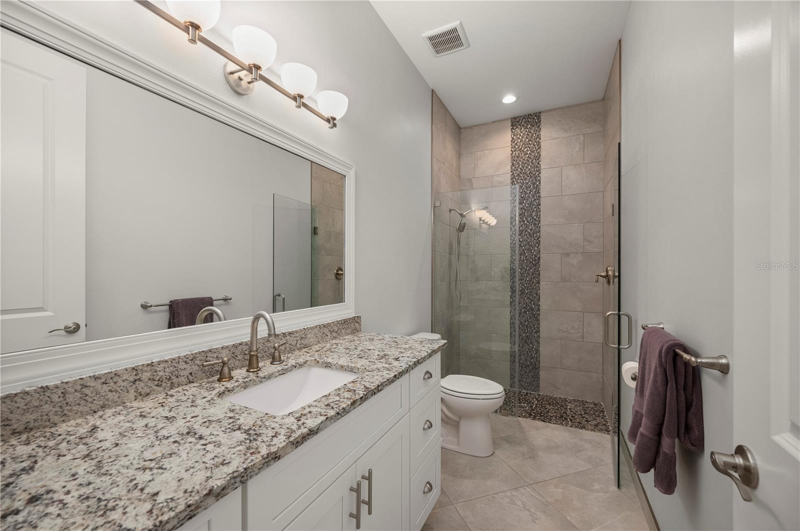 Image 31 of 57 For 3302 Palm Drive