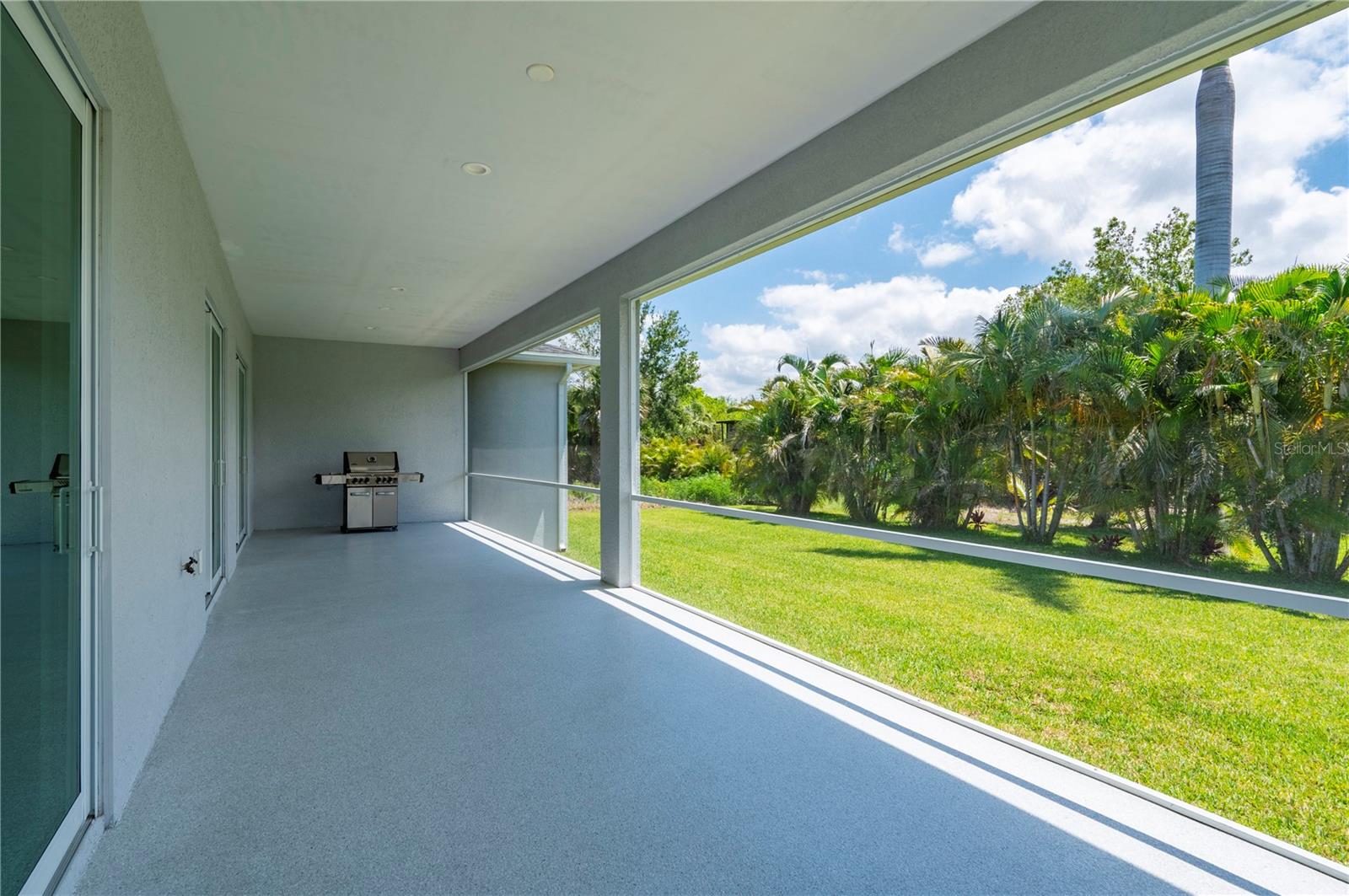 Image 39 of 57 For 3302 Palm Drive