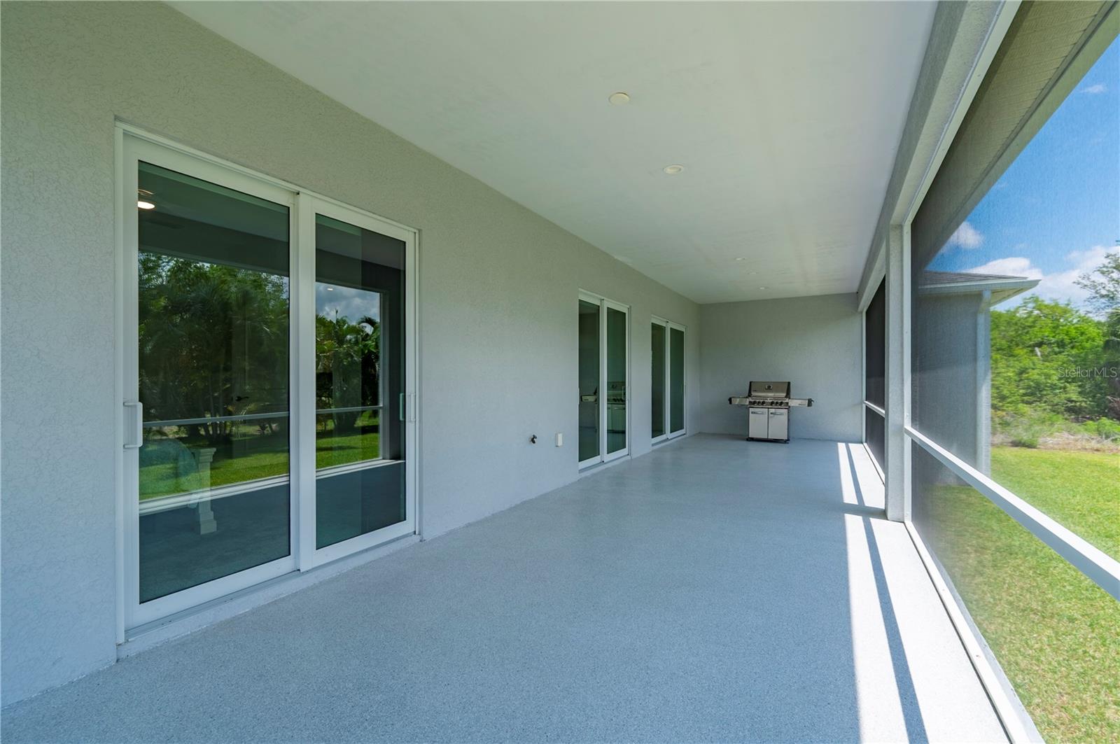 Image 40 of 57 For 3302 Palm Drive