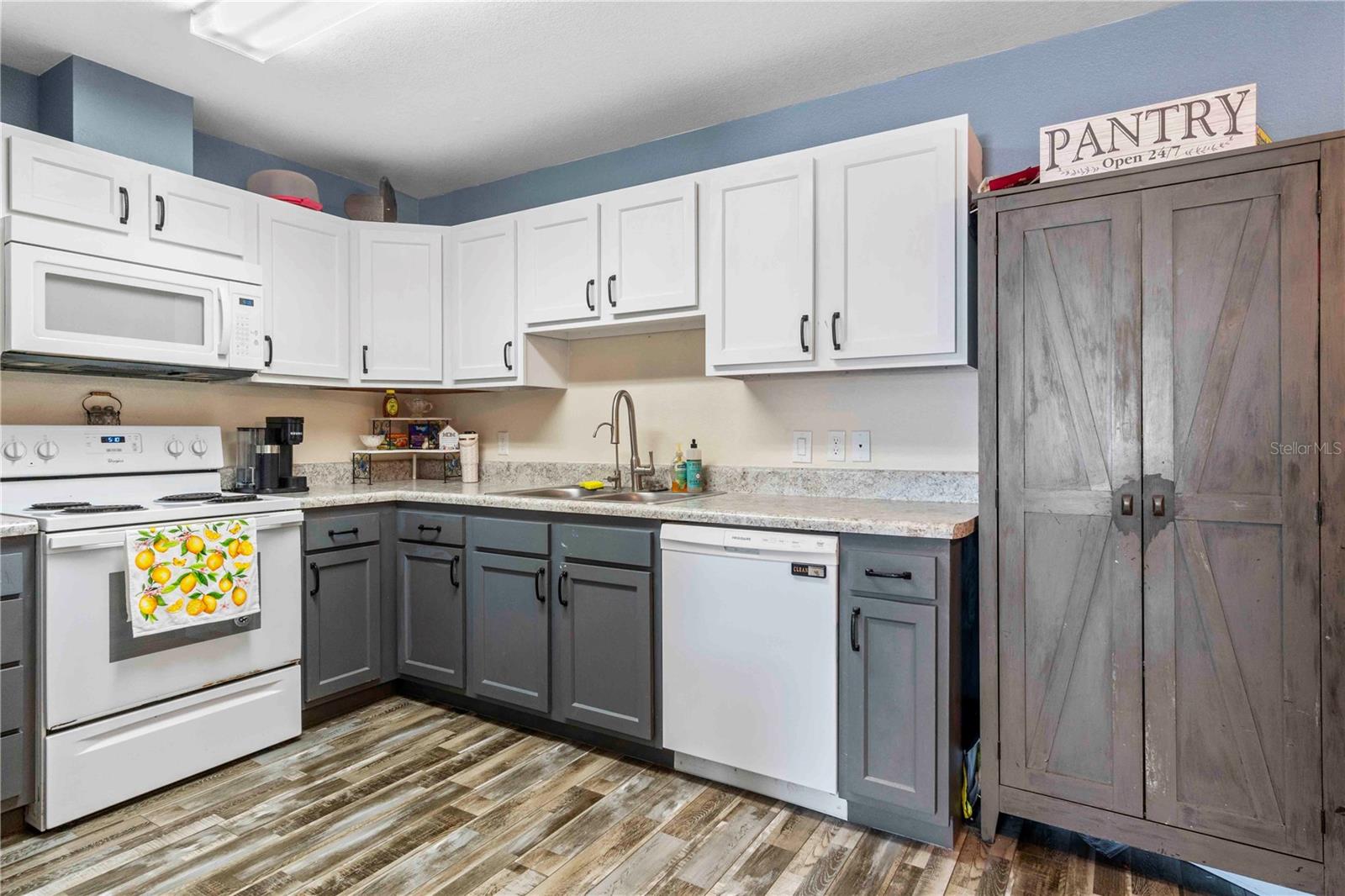 Image 10 of 43 For 4702 Westwood Drive