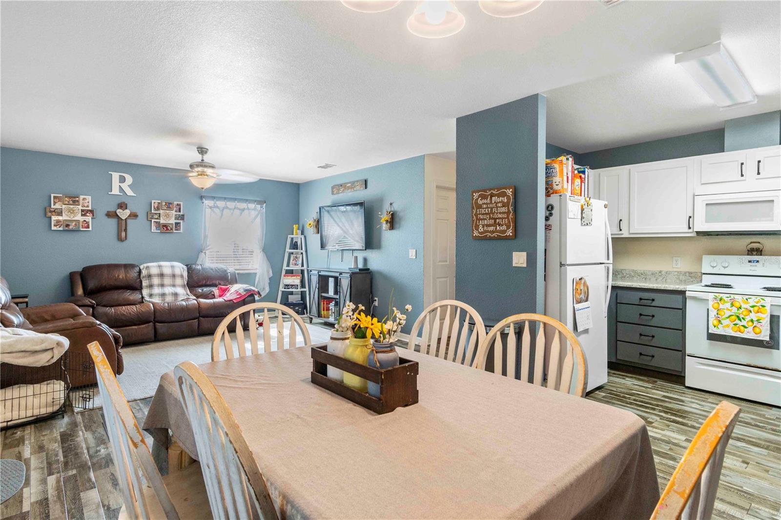 Image 16 of 43 For 4702 Westwood Drive