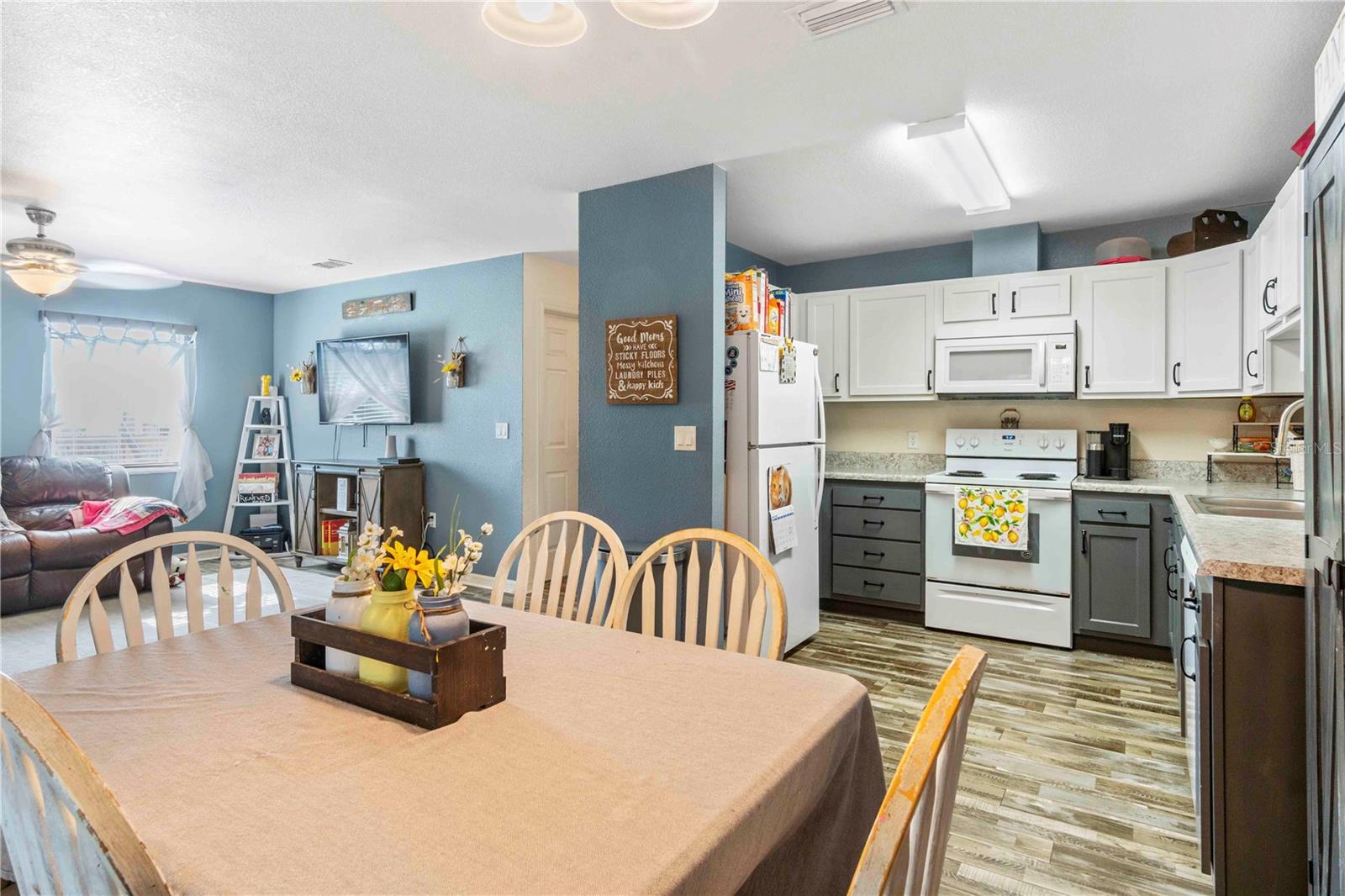 Image 17 of 43 For 4702 Westwood Drive