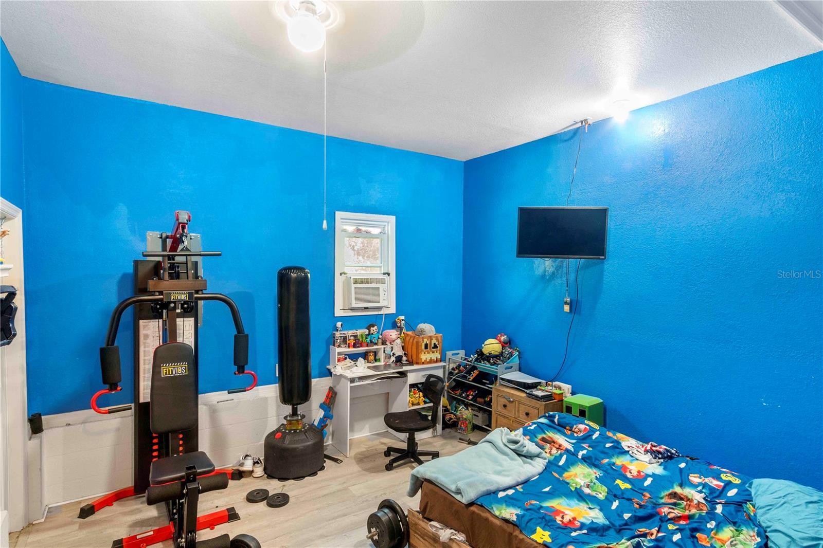 Image 27 of 43 For 4702 Westwood Drive