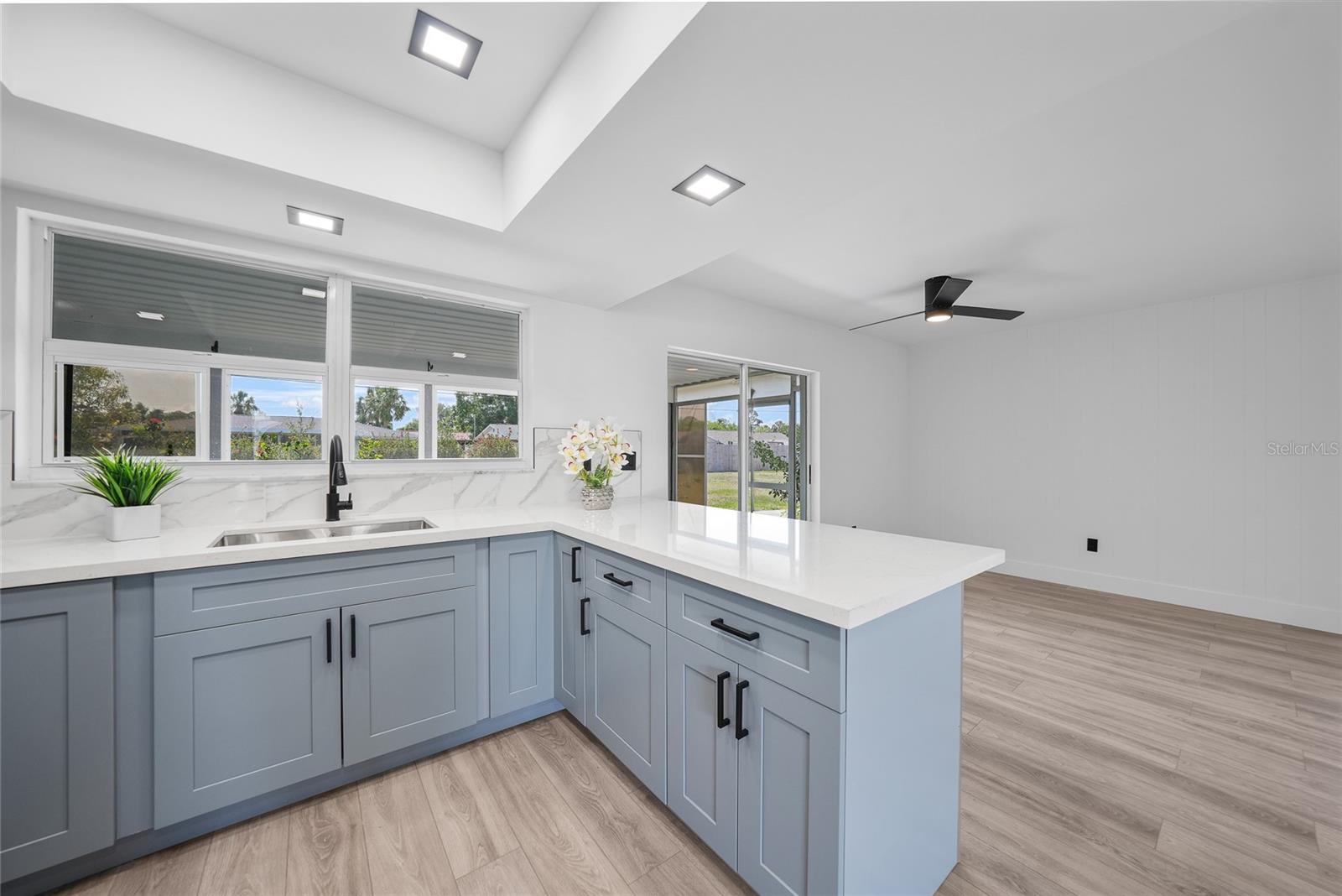 Image 12 of 36 For 2166 Beacon Drive