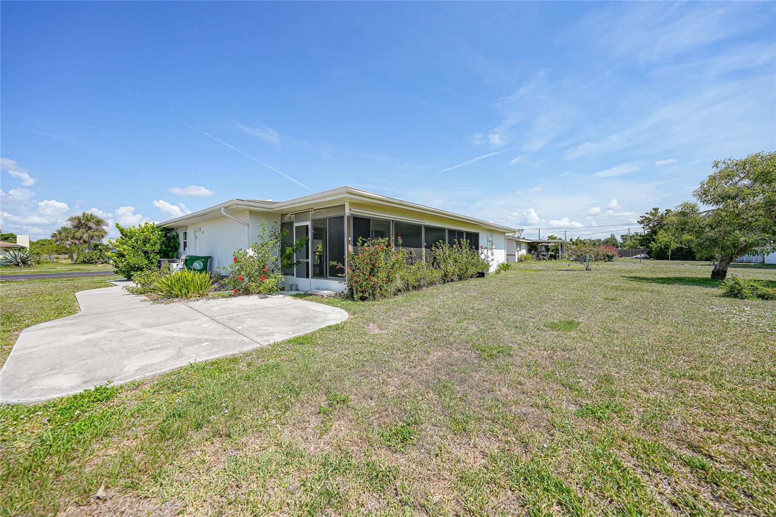 Image 28 of 36 For 2166 Beacon Drive