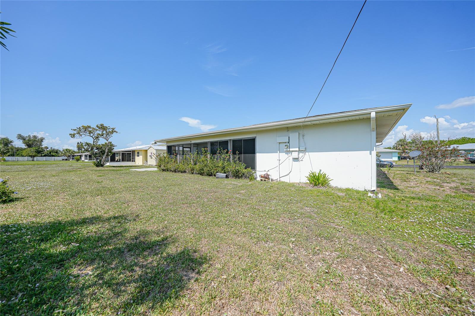 Image 29 of 36 For 2166 Beacon Drive