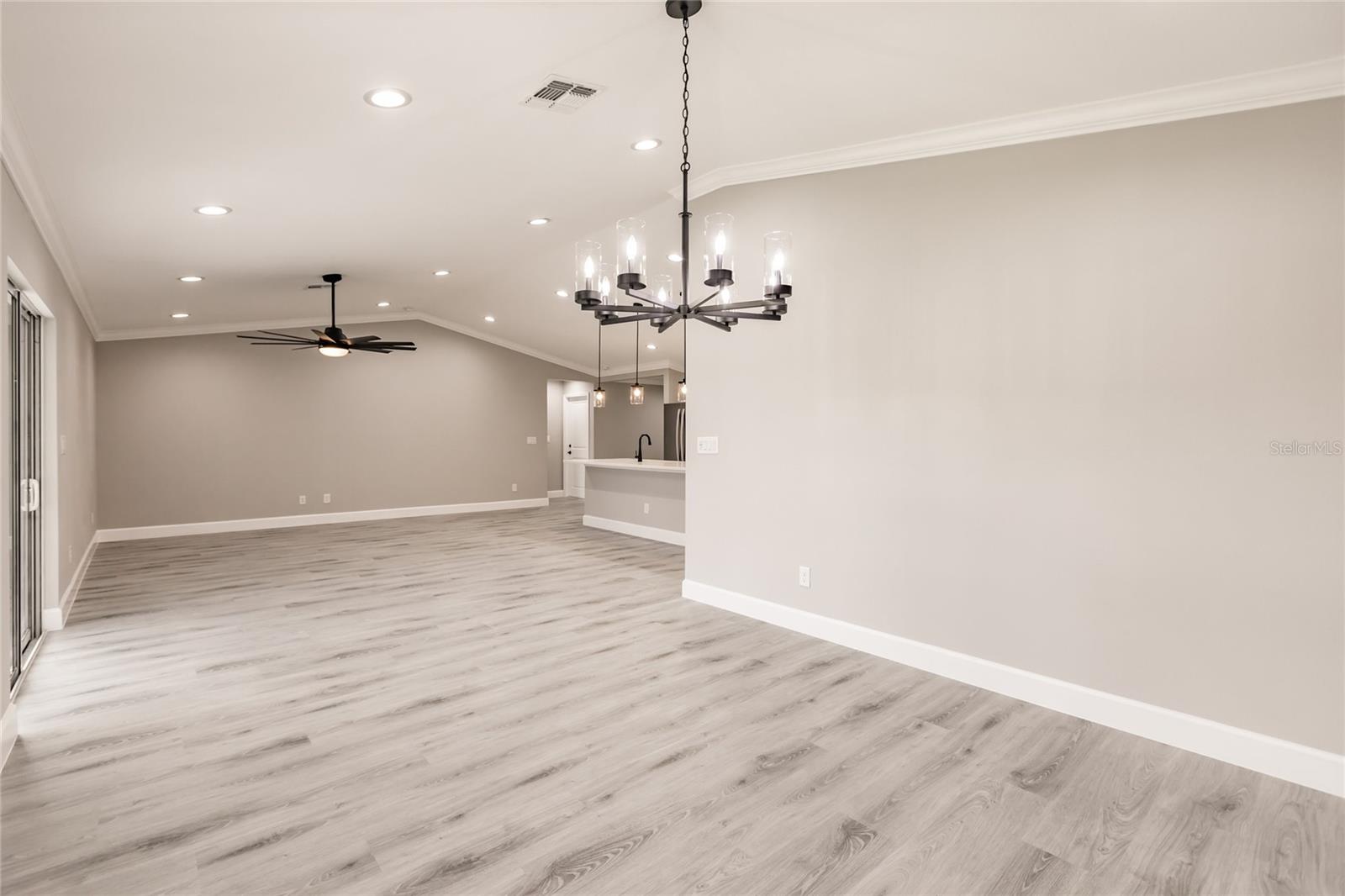 Image 22 of 44 For 16280 Minorca Drive